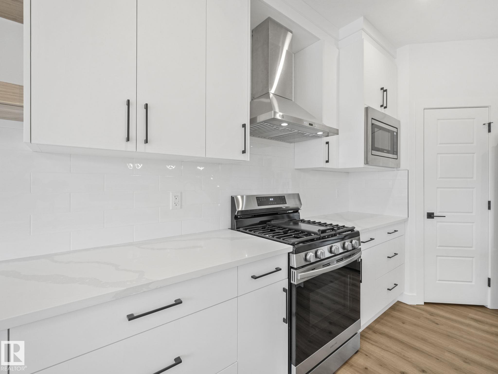 Photo 19 at 2423 205 Street NW, The Uplands, Edmonton