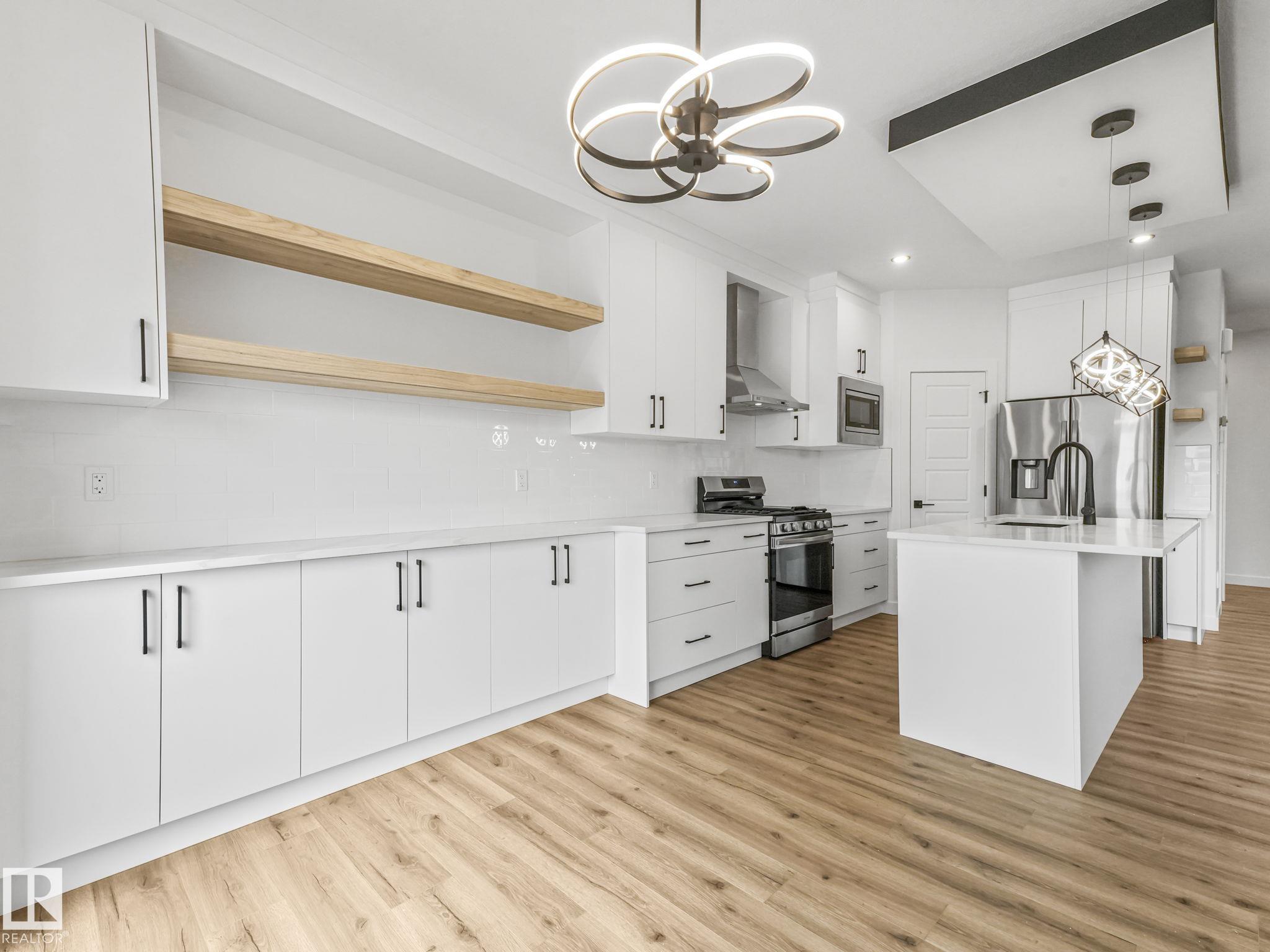 Photo 23 at 2423 205 Street NW, The Uplands, Edmonton