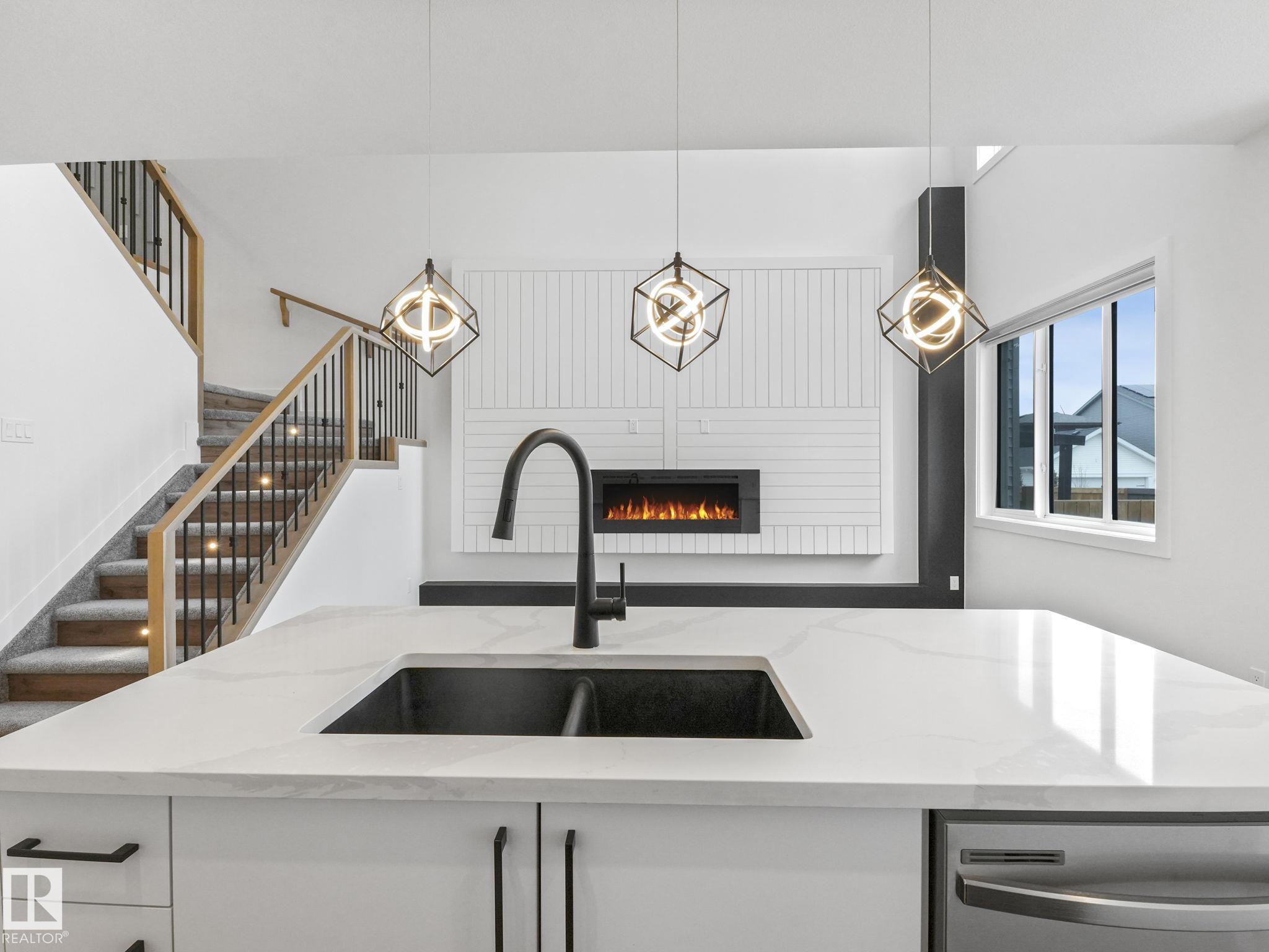 Photo 26 at 2423 205 Street NW, The Uplands, Edmonton