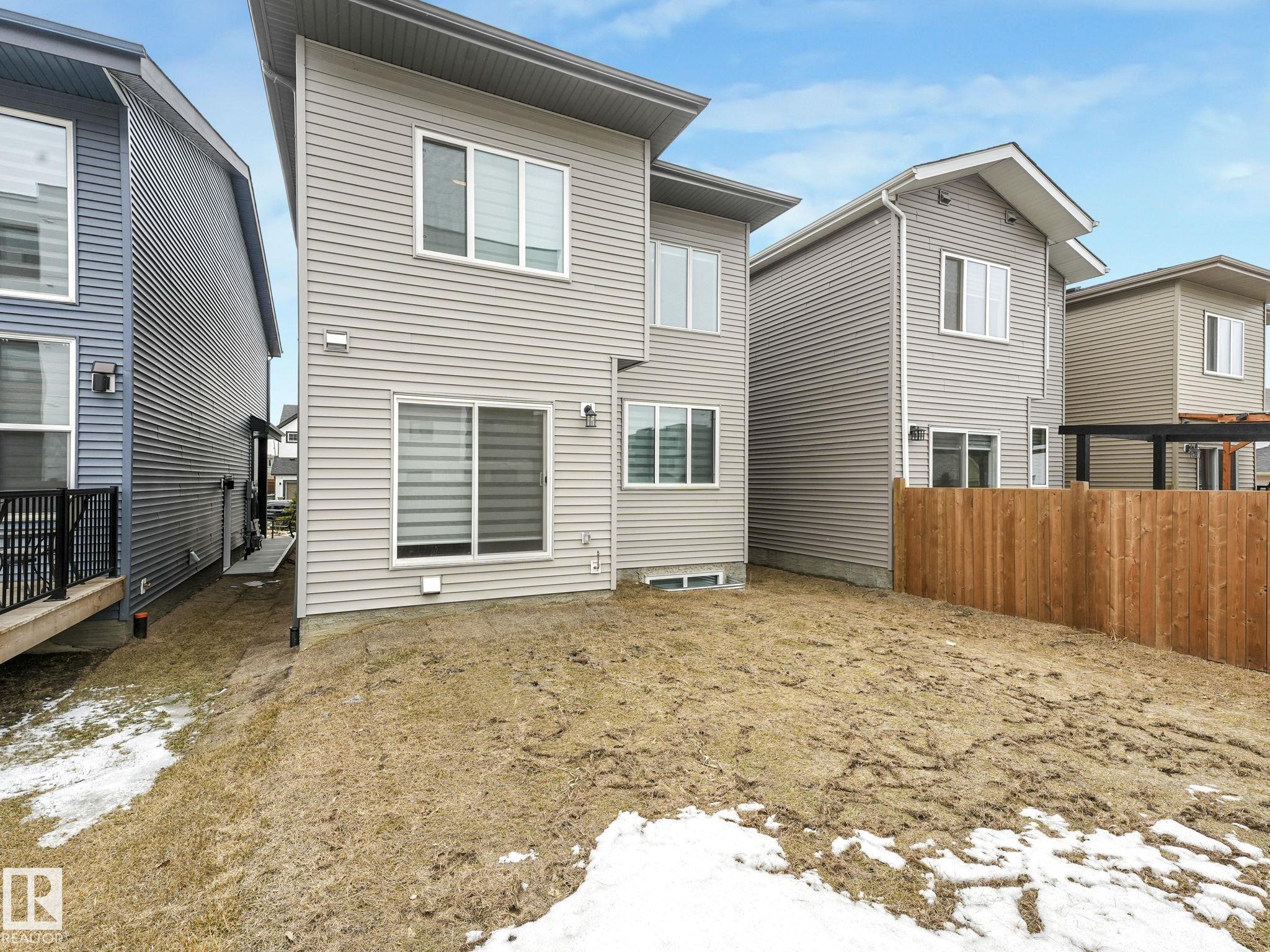 2423 205 Street NW, The Uplands, Edmonton