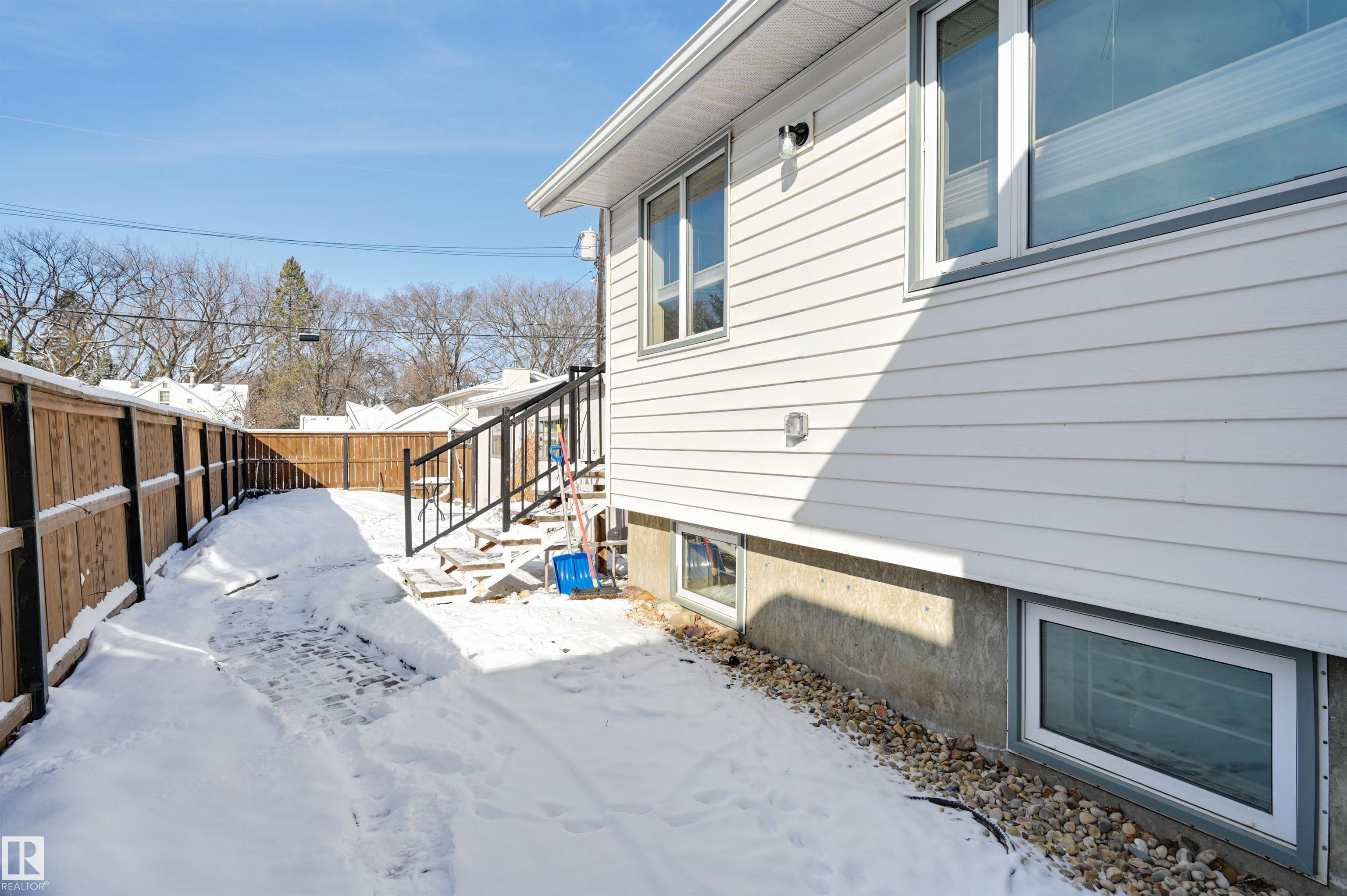 Photo 47 at 11116 52 Street NW, Highlands, Edmonton