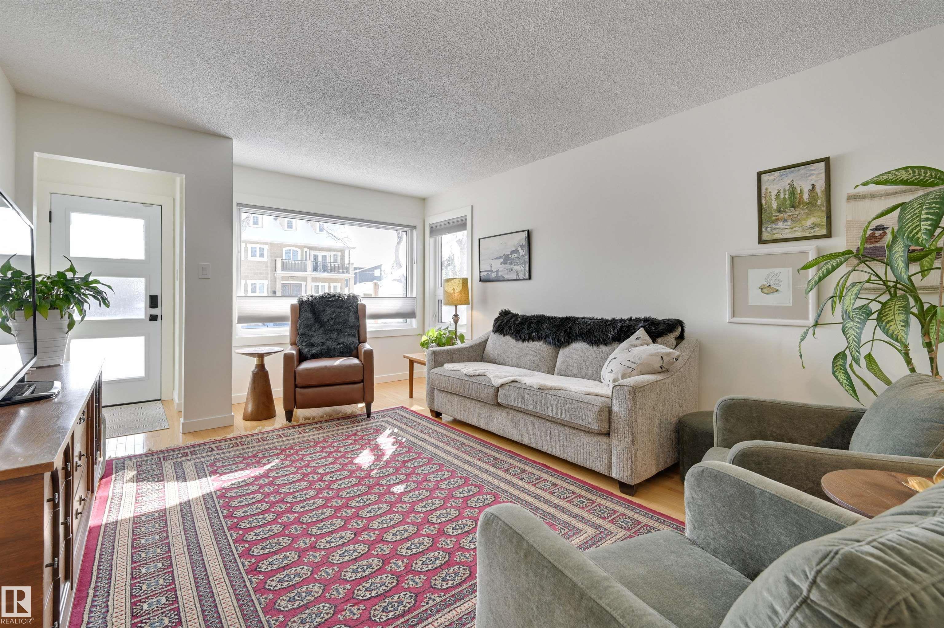 Photo 9 at 11116 52 Street NW, Highlands, Edmonton