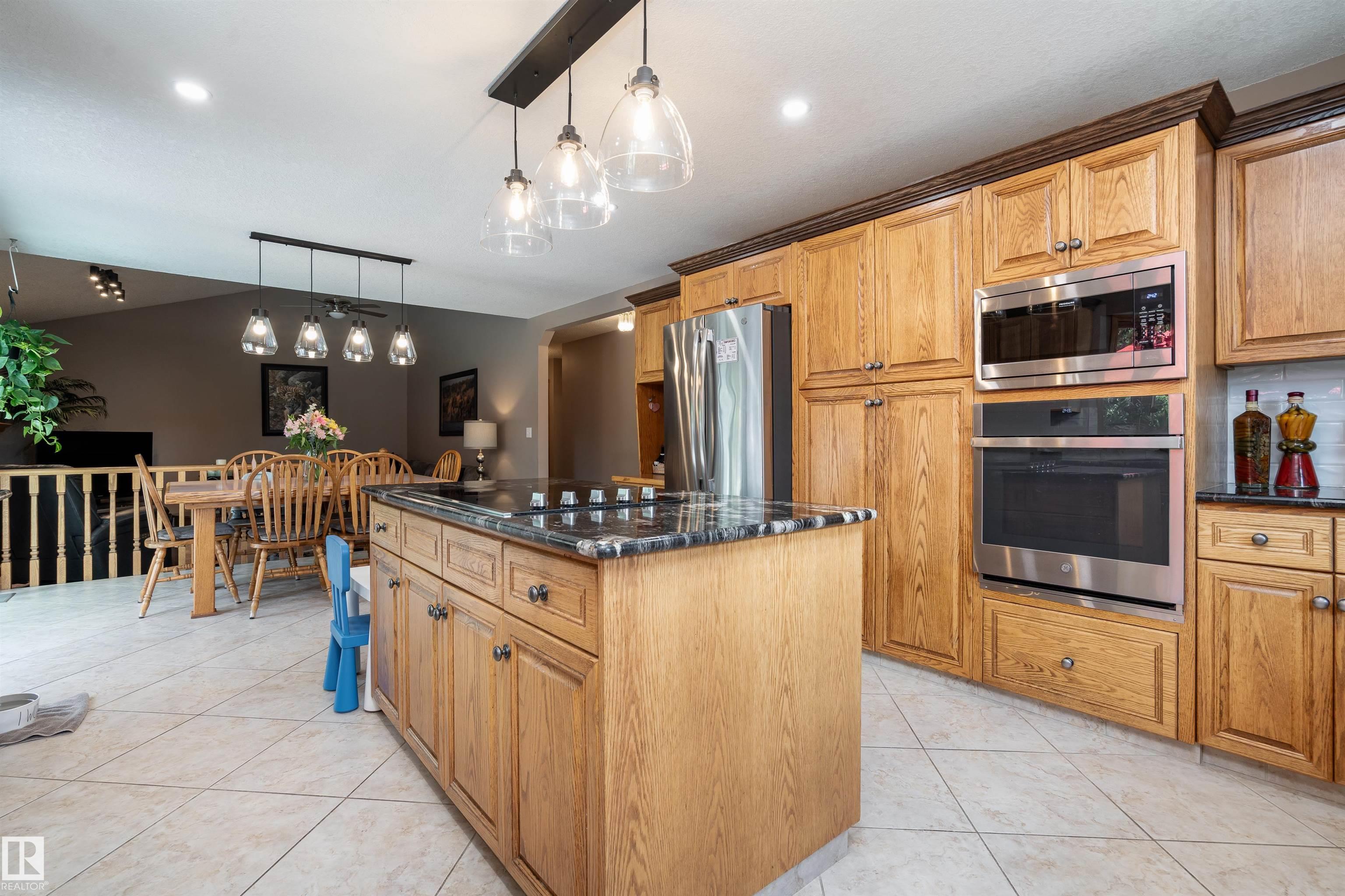 Photo 14 at 54224 Rge Road 245, Glenview Acres, Rural Sturgeon County