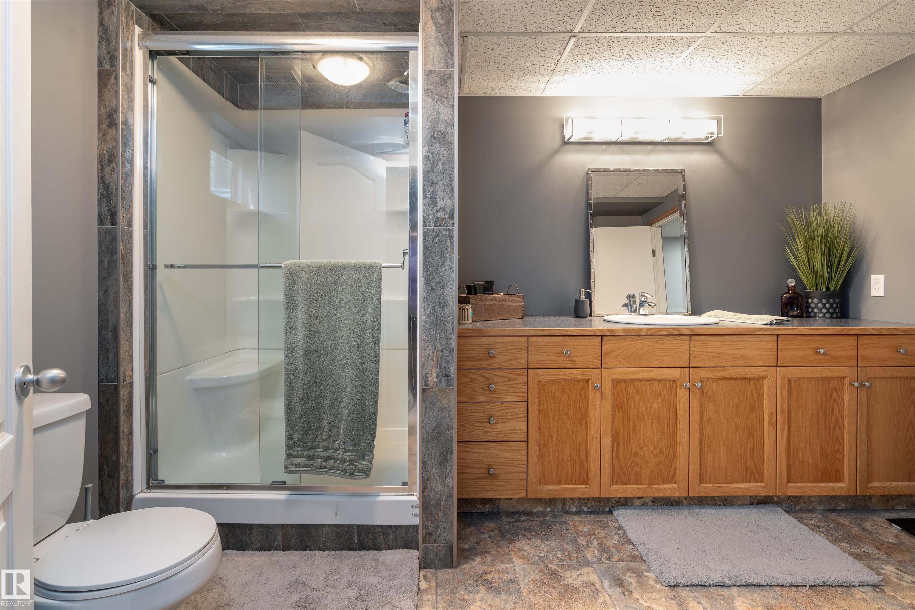 Photo 42 at 54224 Rge Road 245, Glenview Acres, Rural Sturgeon County