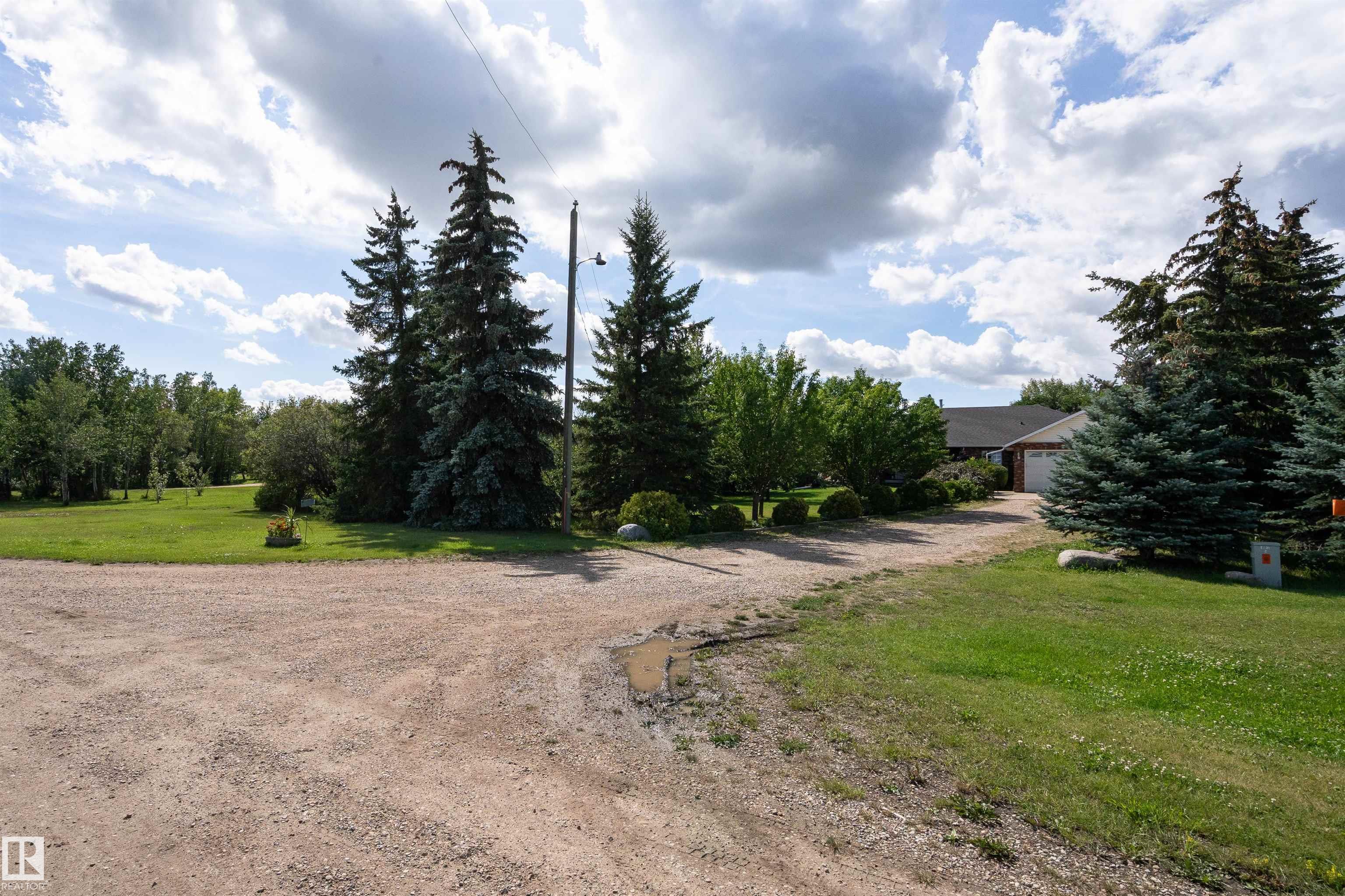 Photo 62 at 54224 Rge Road 245, Glenview Acres, Rural Sturgeon County