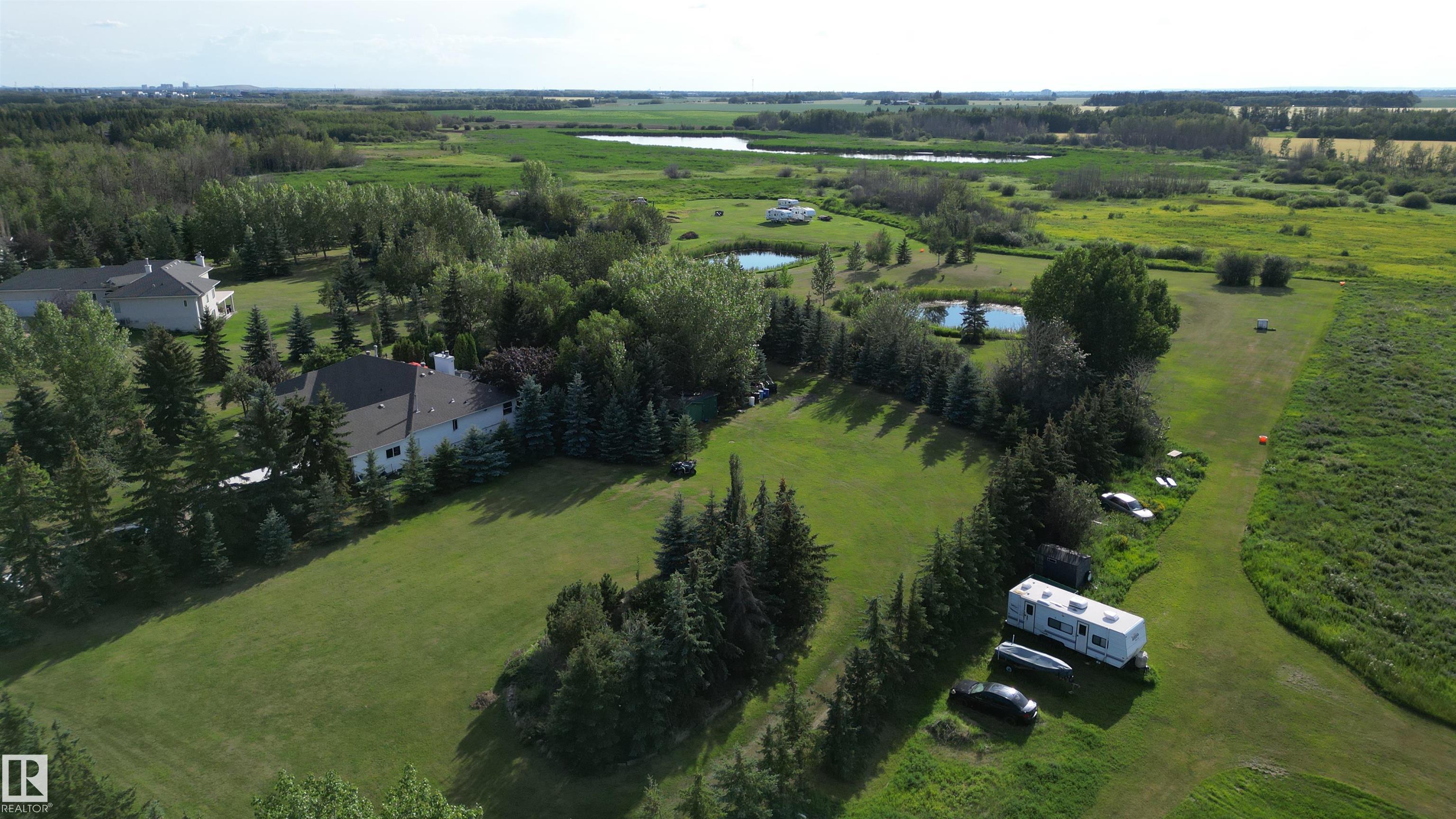 Photo 73 at 54224 Rge Road 245, Glenview Acres, Rural Sturgeon County