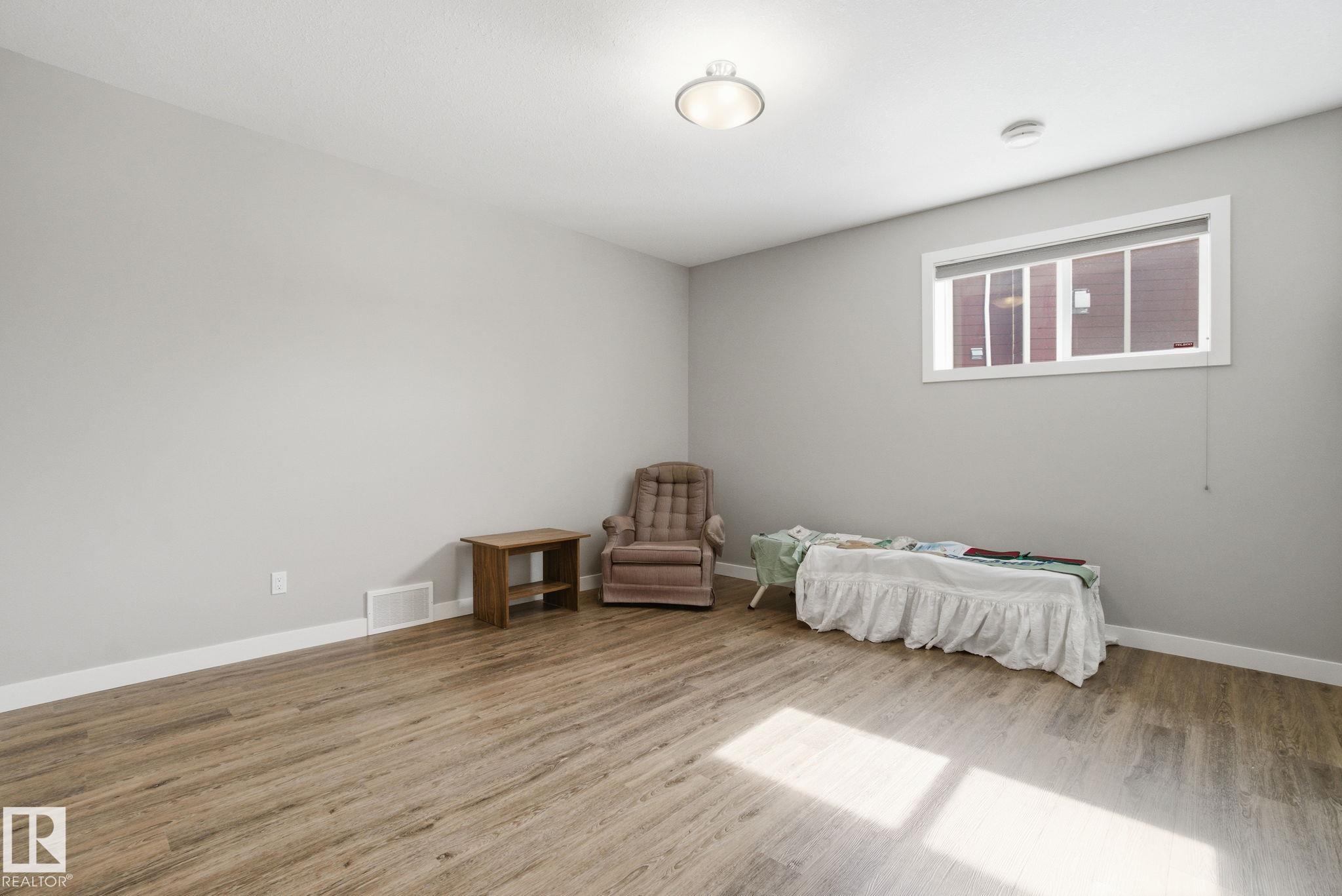 https://zimg.paragon.ice.com/ParagonImages/Property/PM/RAE/225392487/39/0/0/4824e1f7bab88c9a4e3bef8a5561ac5e/1/717fe9429a39329a926c1bb406798d7c/225392487-71f5c078-2176-442e-ab65-de4884d997fb.JPG