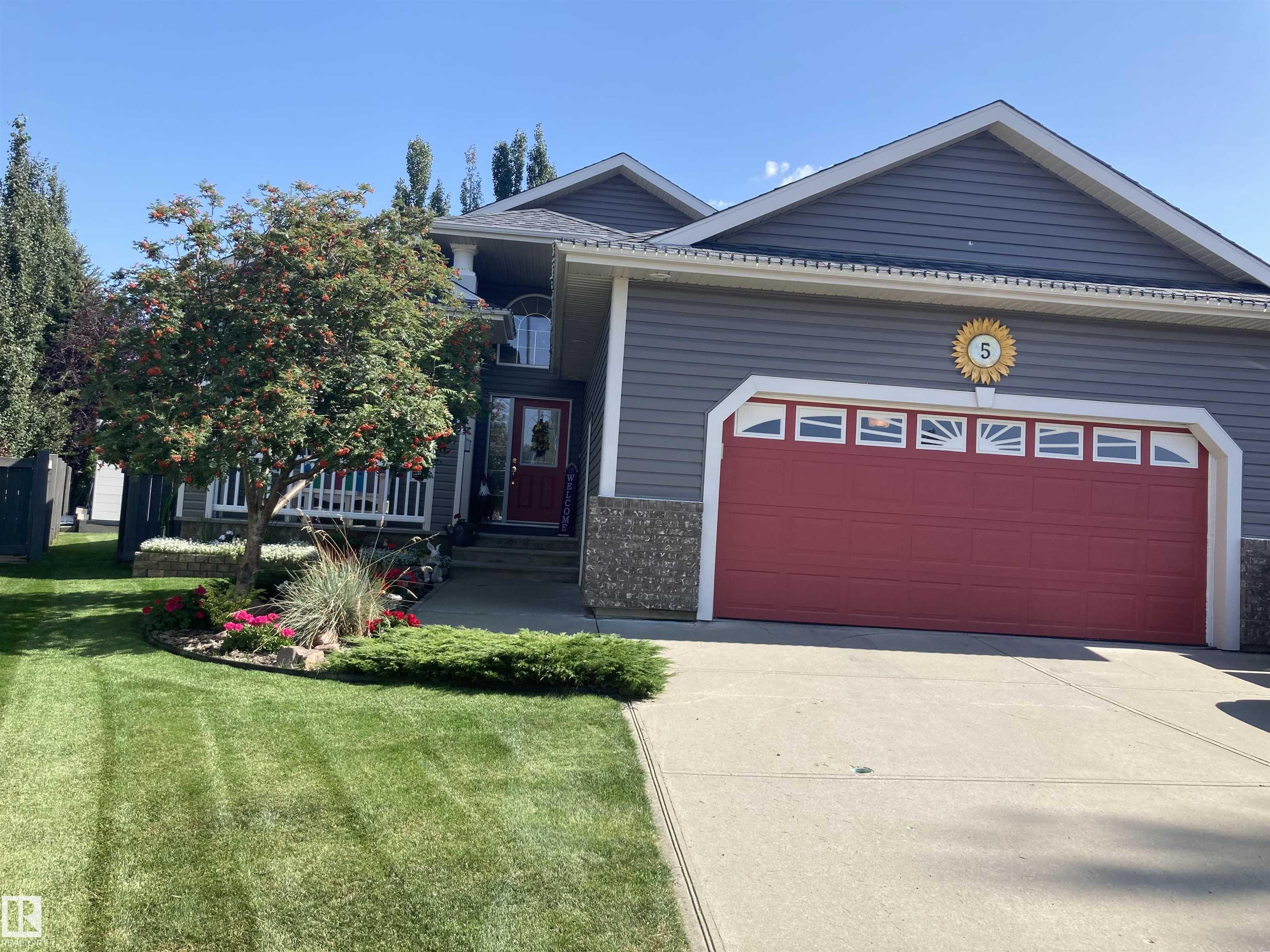 Photo 25 at 5 Richelieu Place, Coloniale Estates, Beaumont