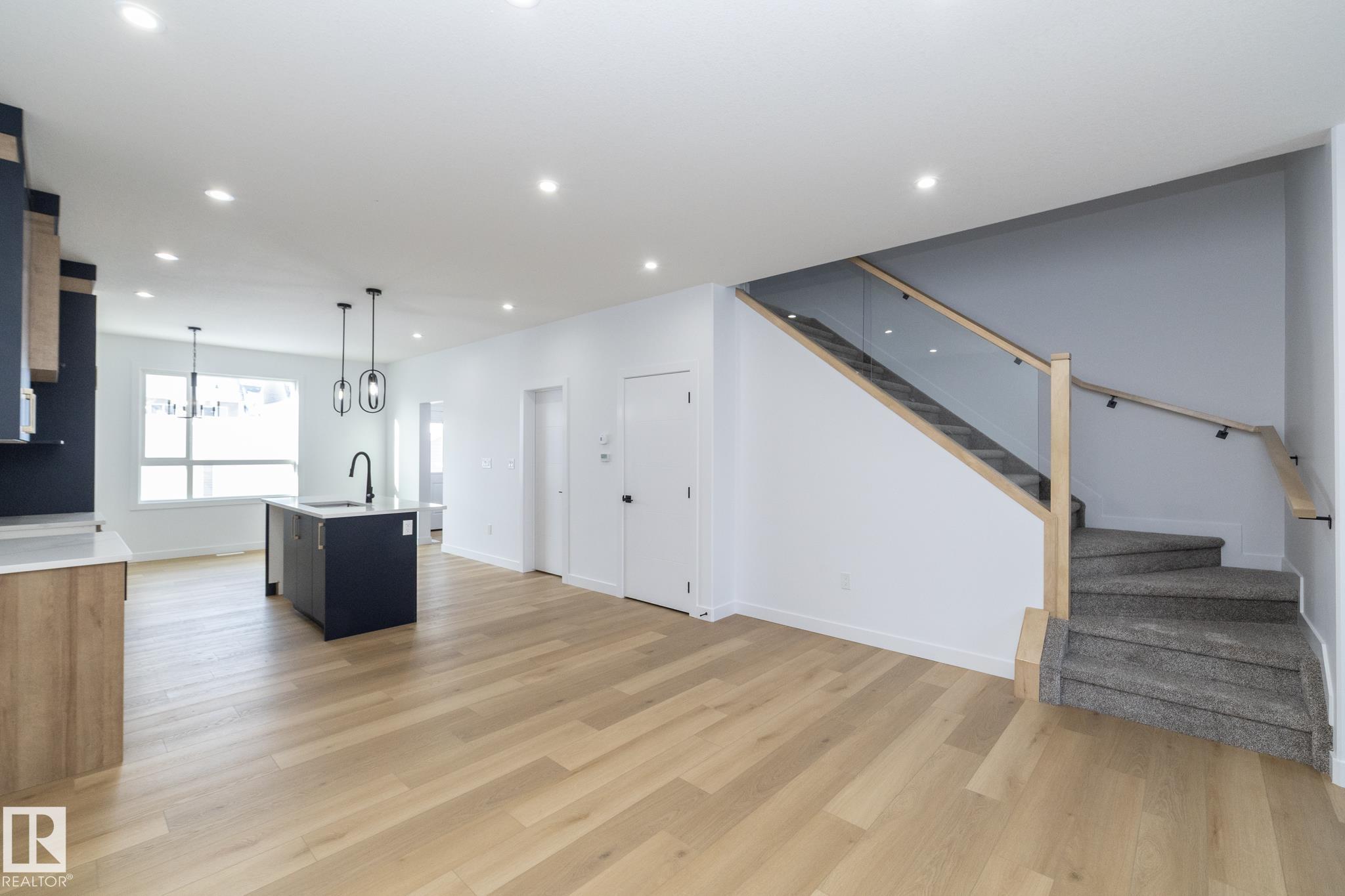 9811 106 Avenue, Morinville