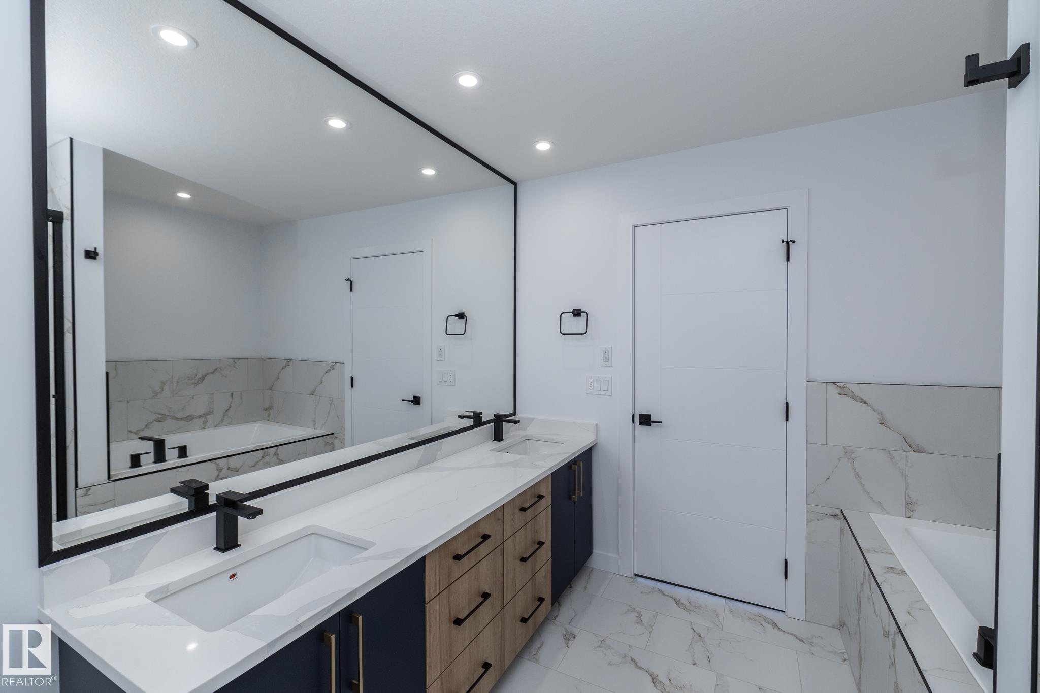 Photo 21 at 9811 106 Avenue, Morinville