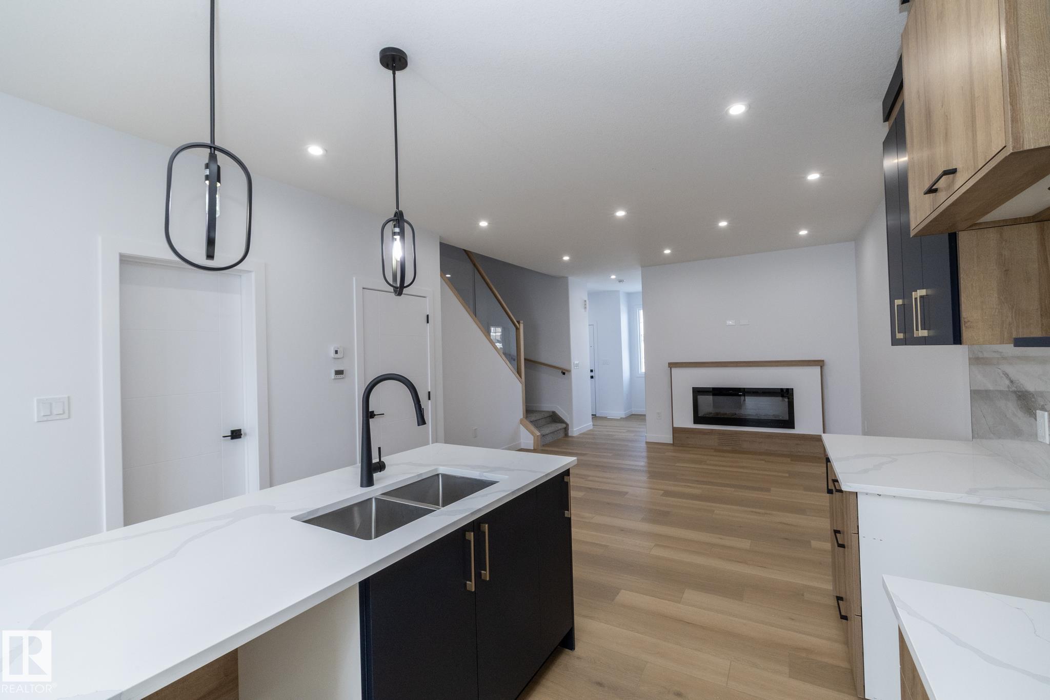 9811 106 Avenue, Morinville