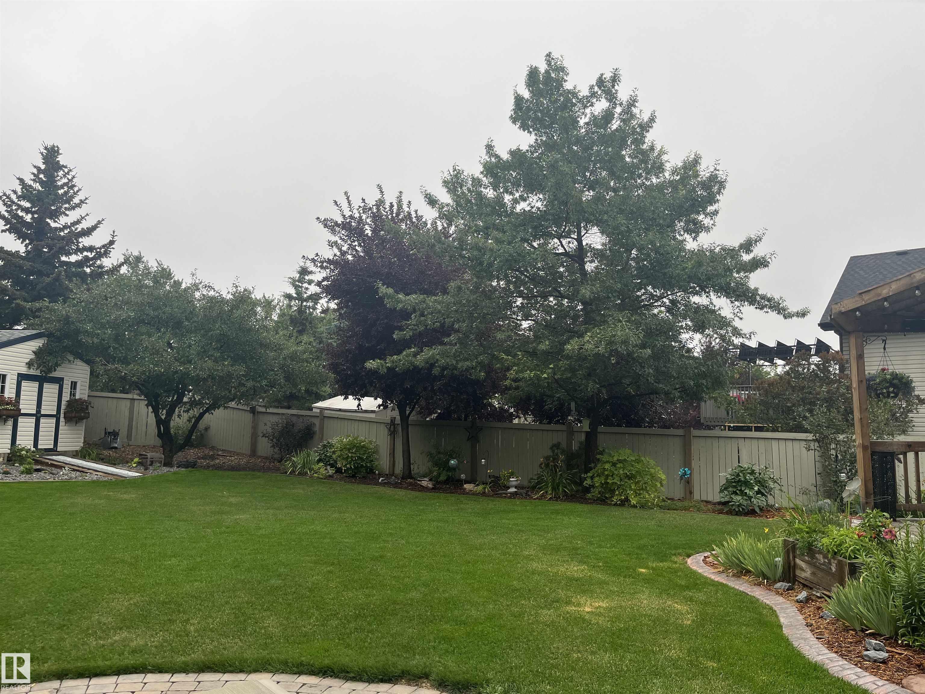 Photo 63 at 31 Lakewood Cove N, Lakewood, Spruce Grove