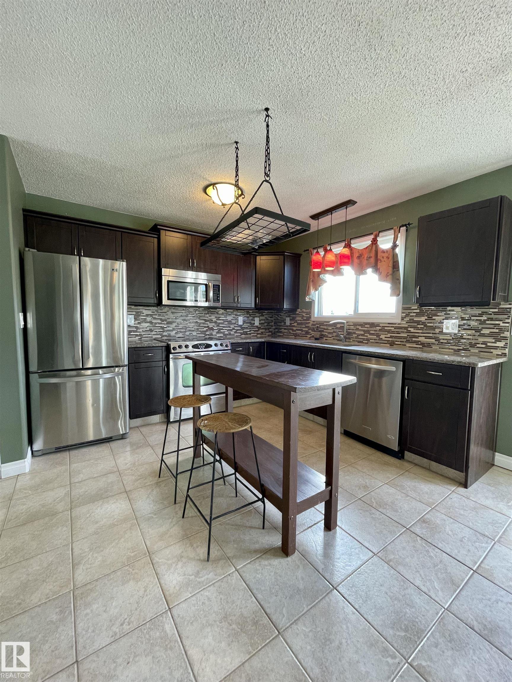 Photo 11 at 2401 Twp Road 524, Bergman Estates, Rural Parkland County