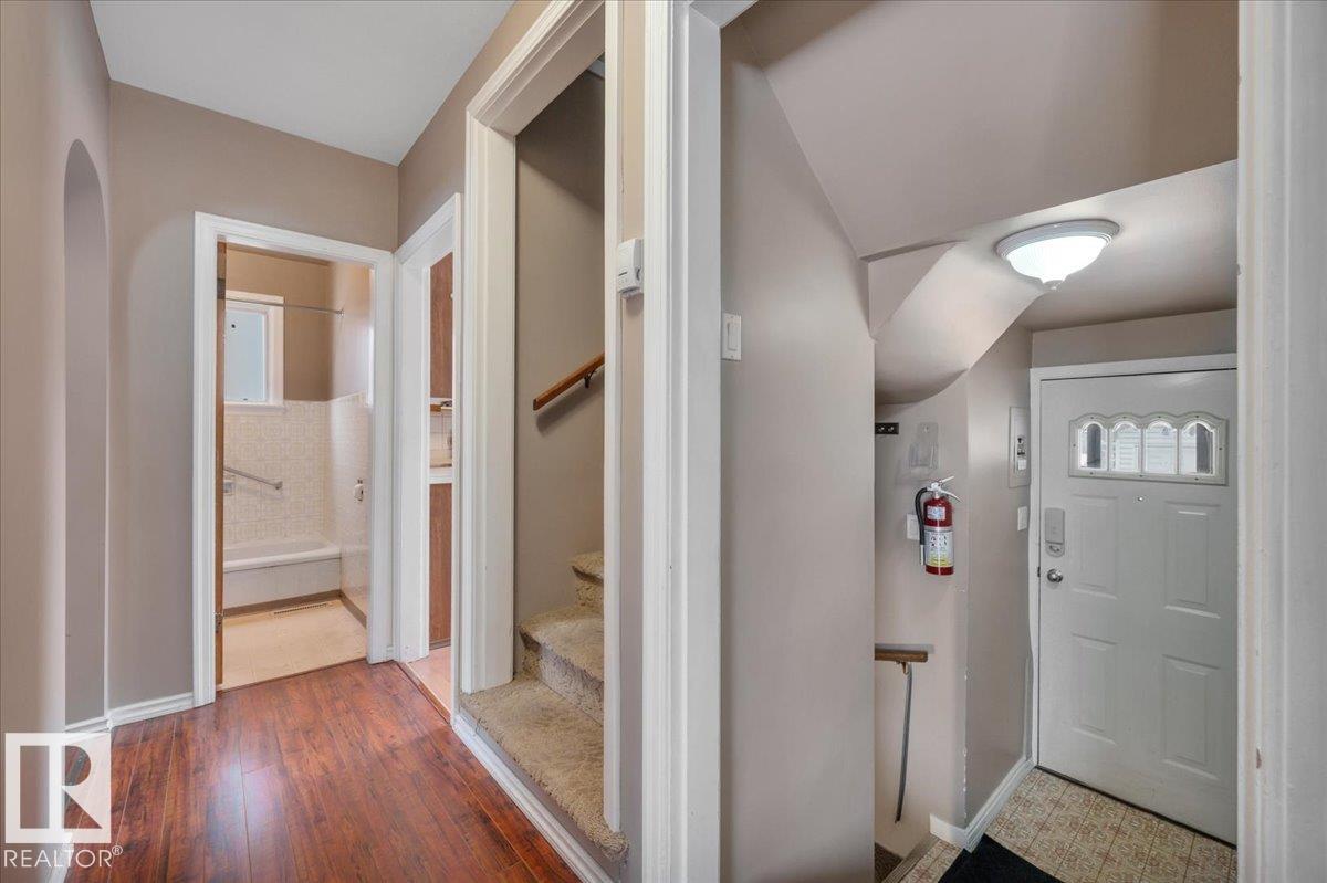 Photo 21 at 7934 81 Avenue NW, King Edward Park, Edmonton