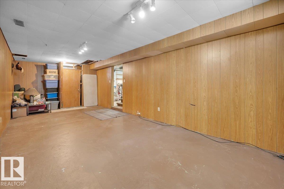 Photo 32 at 7934 81 Avenue NW, King Edward Park, Edmonton