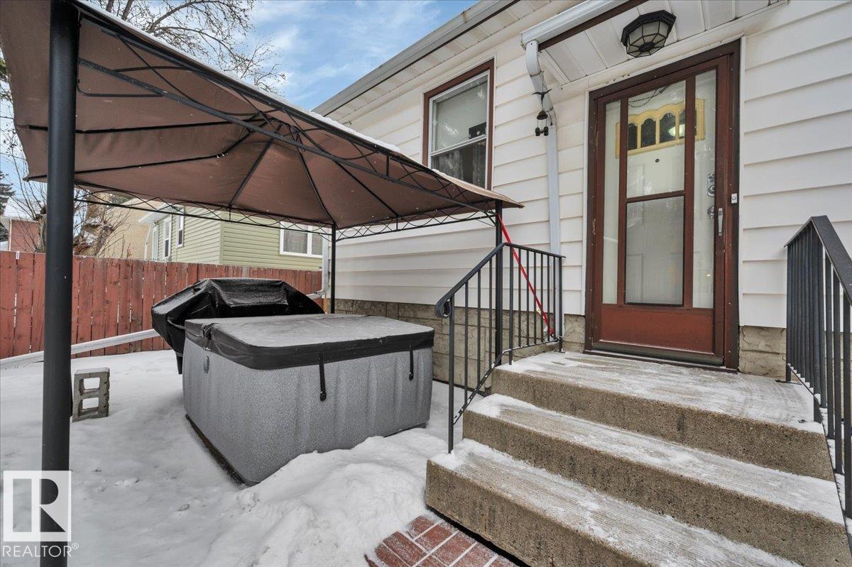 Photo 36 at 7934 81 Avenue NW, King Edward Park, Edmonton