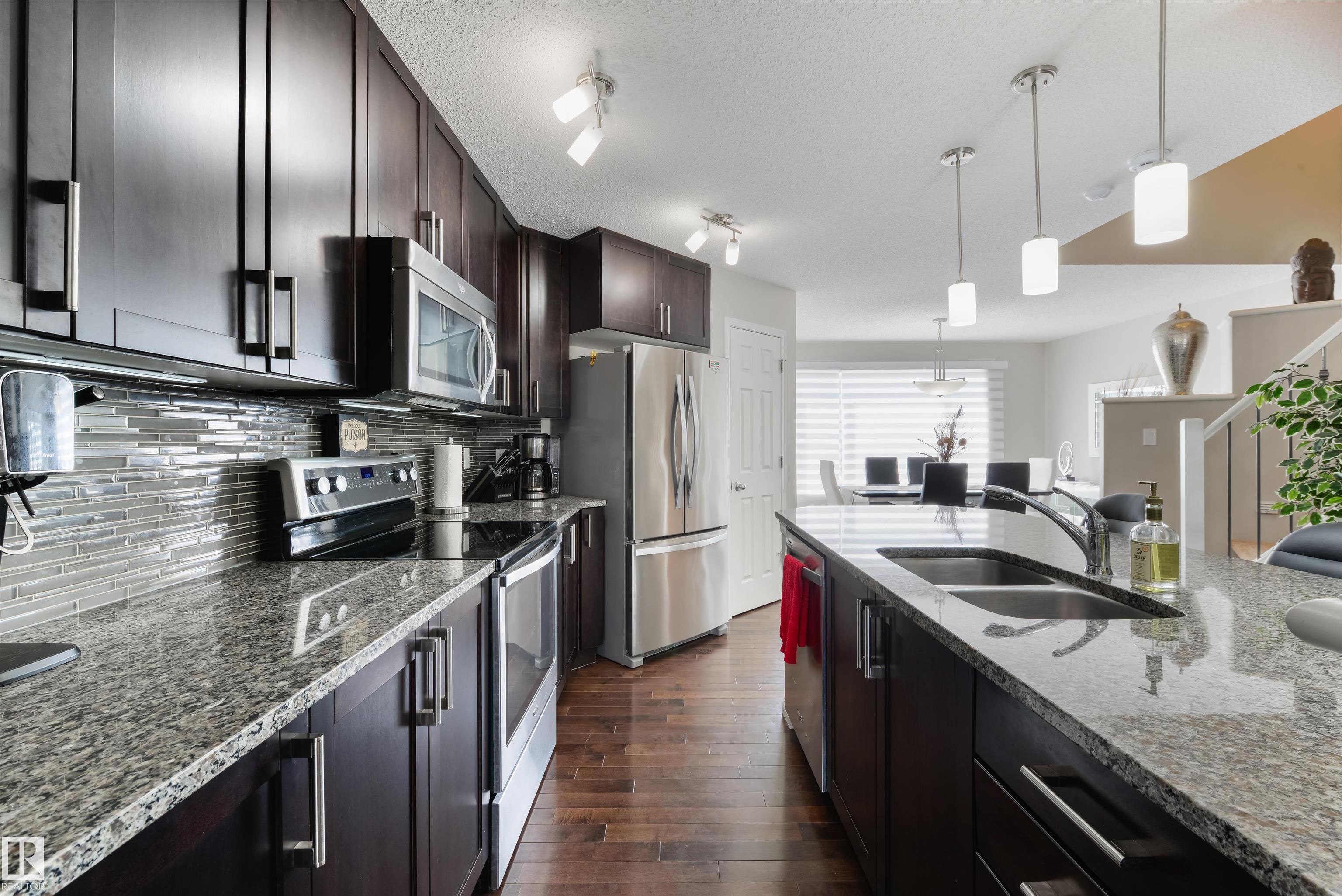 https://zimg.paragon.ice.com/ParagonImages/Property/PM/RAE/225392525/10/0/0/22f66402d650bf366b525ac264a95cda/1/031abcc1e2c4a3089deae385f27210d6/225392525-0a8509b8-1f75-474d-9af4-a147cd7953e1.JPG