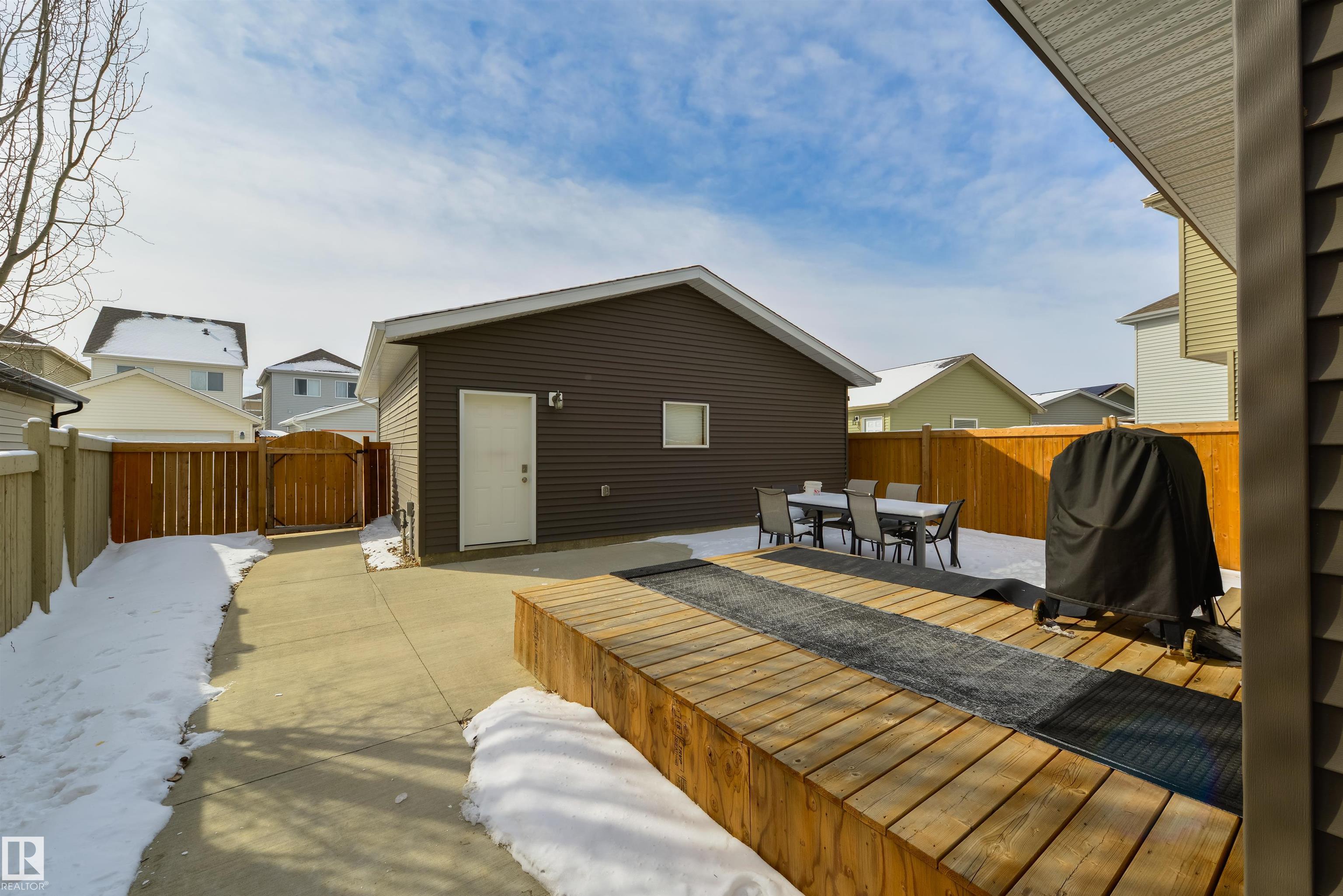 8333 Ellis Crescent NW, Edgemont, Edmonton