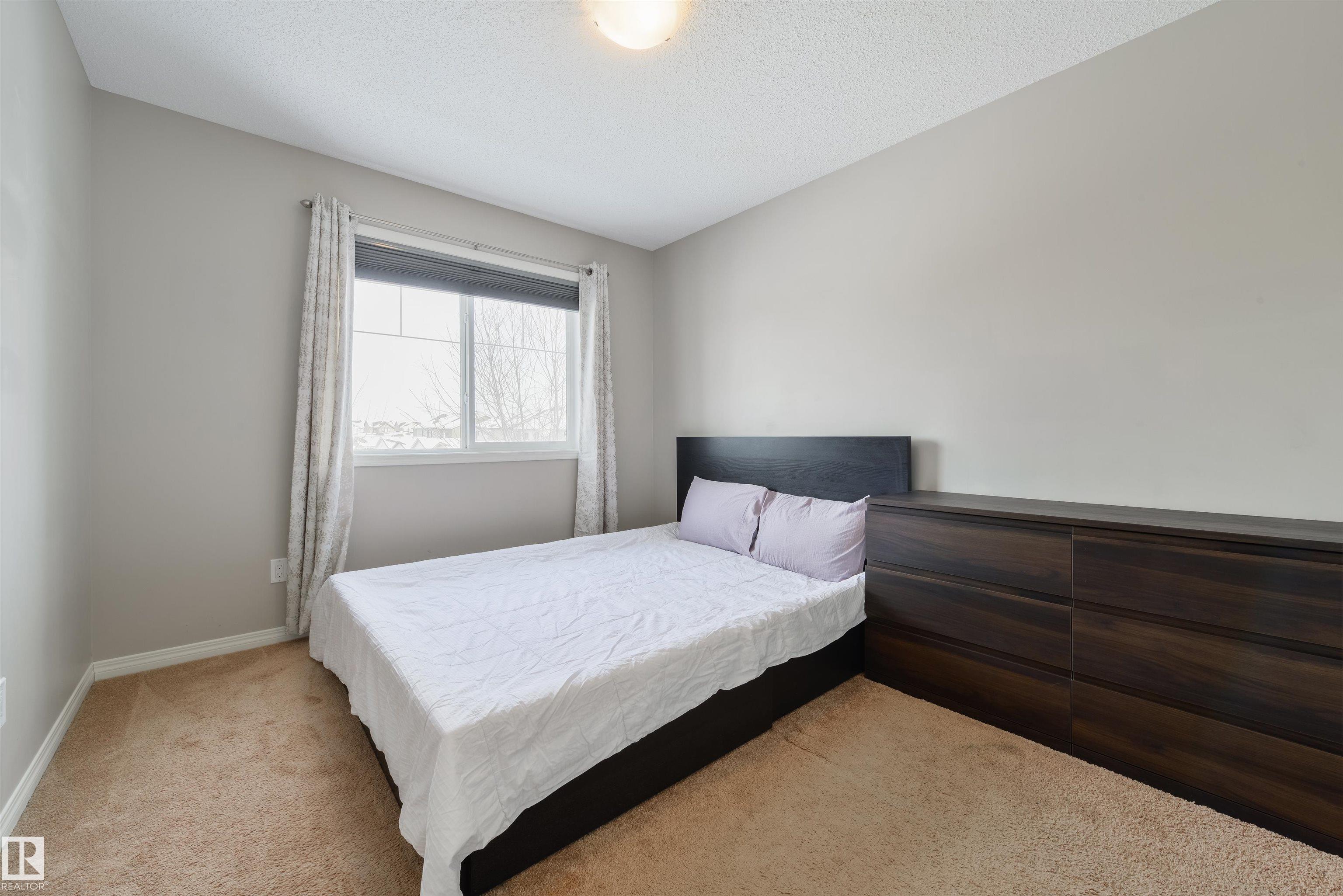 https://zimg.paragon.ice.com/ParagonImages/Property/PM/RAE/225392525/24/0/0/83454d66d73787610443af30881cab12/1/031abcc1e2c4a3089deae385f27210d6/225392525-a1754c8e-594d-461a-8113-40a726259f14.JPG