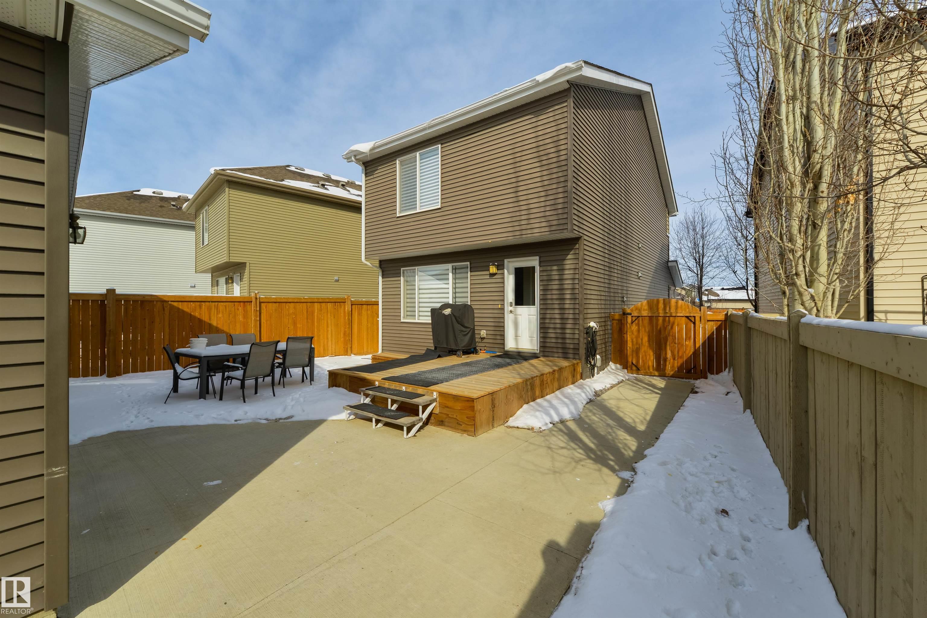 8333 Ellis Crescent NW, Edgemont, Edmonton