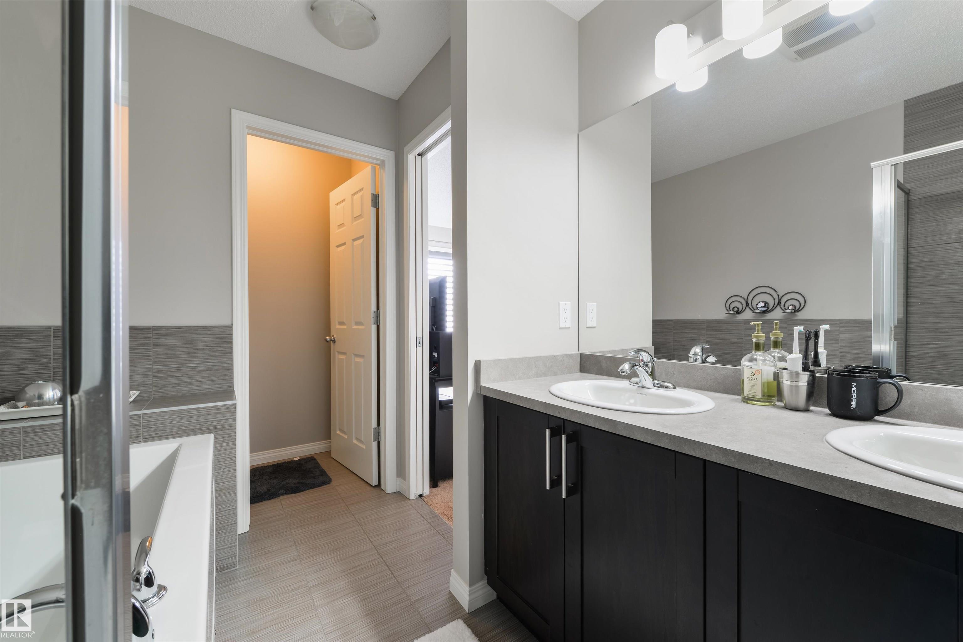 Photo 34 at 8333 Ellis Crescent NW, Edgemont, Edmonton