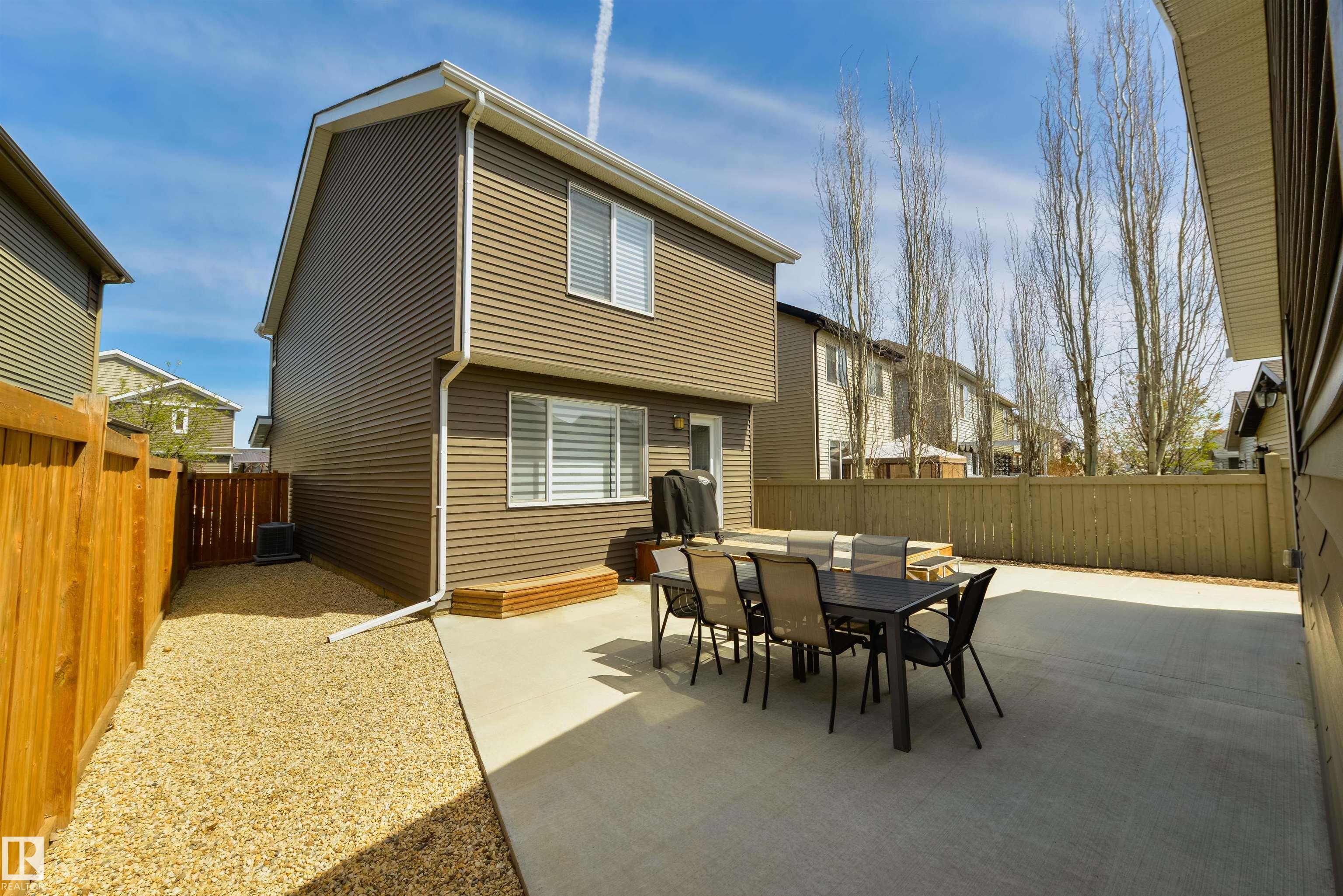 https://zimg.paragon.ice.com/ParagonImages/Property/PM/RAE/225392525/44/0/0/78e297630e826b9e84c031588717b687/1/031abcc1e2c4a3089deae385f27210d6/225392525-4533aaa6-3c0c-4535-9dc3-4ca82c17bb8a.JPG