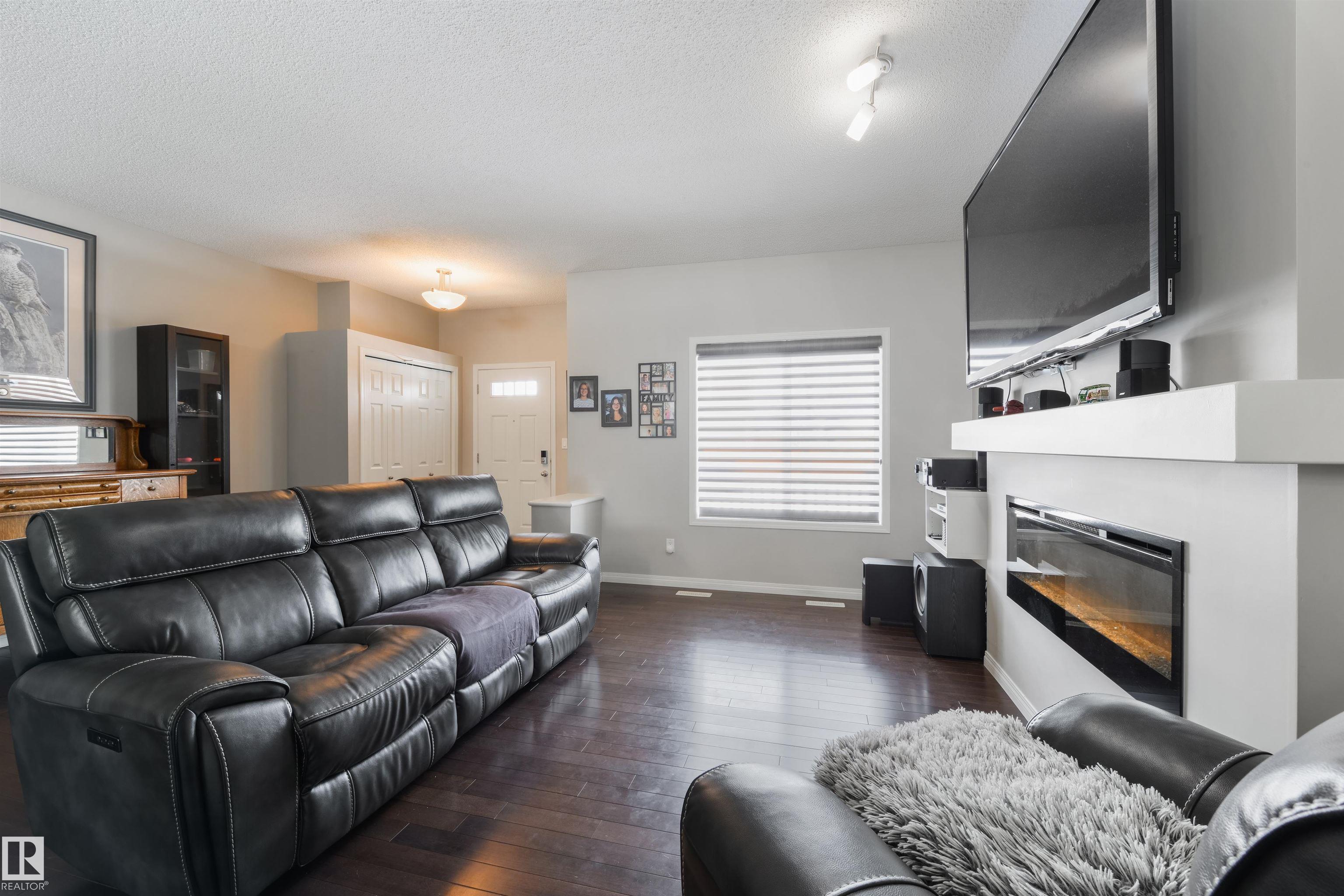 https://zimg.paragon.ice.com/ParagonImages/Property/PM/RAE/225392525/7/0/0/05a8fe47273a970cfe4c5a497c4197b2/1/031abcc1e2c4a3089deae385f27210d6/225392525-00c5ab5a-41e3-4075-9d3b-9de7bfdc04d6.JPG