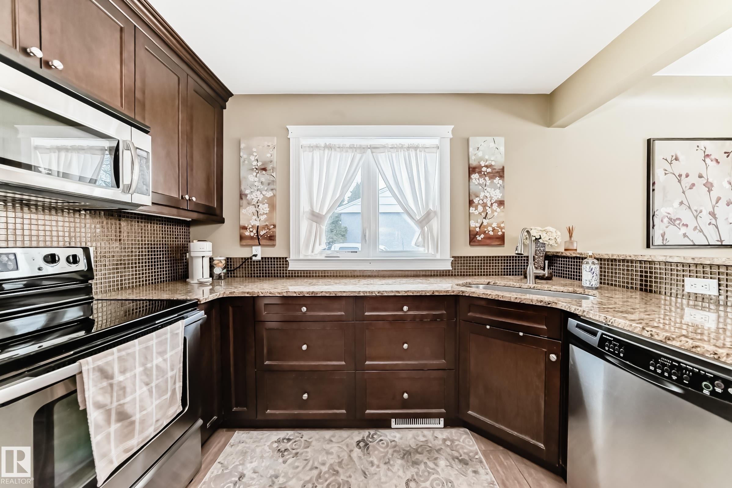 Photo 13 at 10860 147 Street NW, McQueen, Edmonton