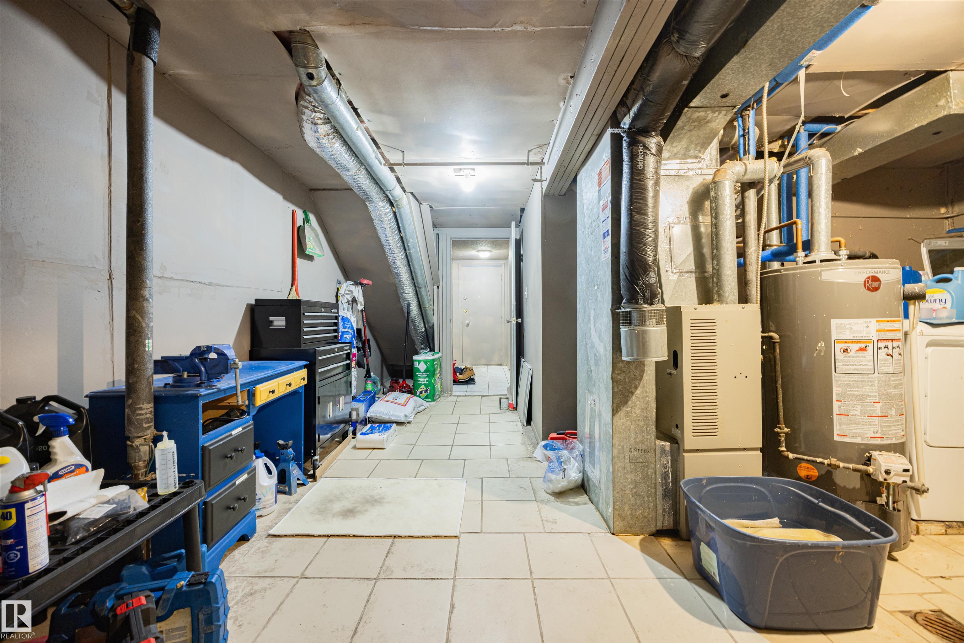 Photo 5 at 774 Abbottsfield Road NW, Abbottsfield, Edmonton