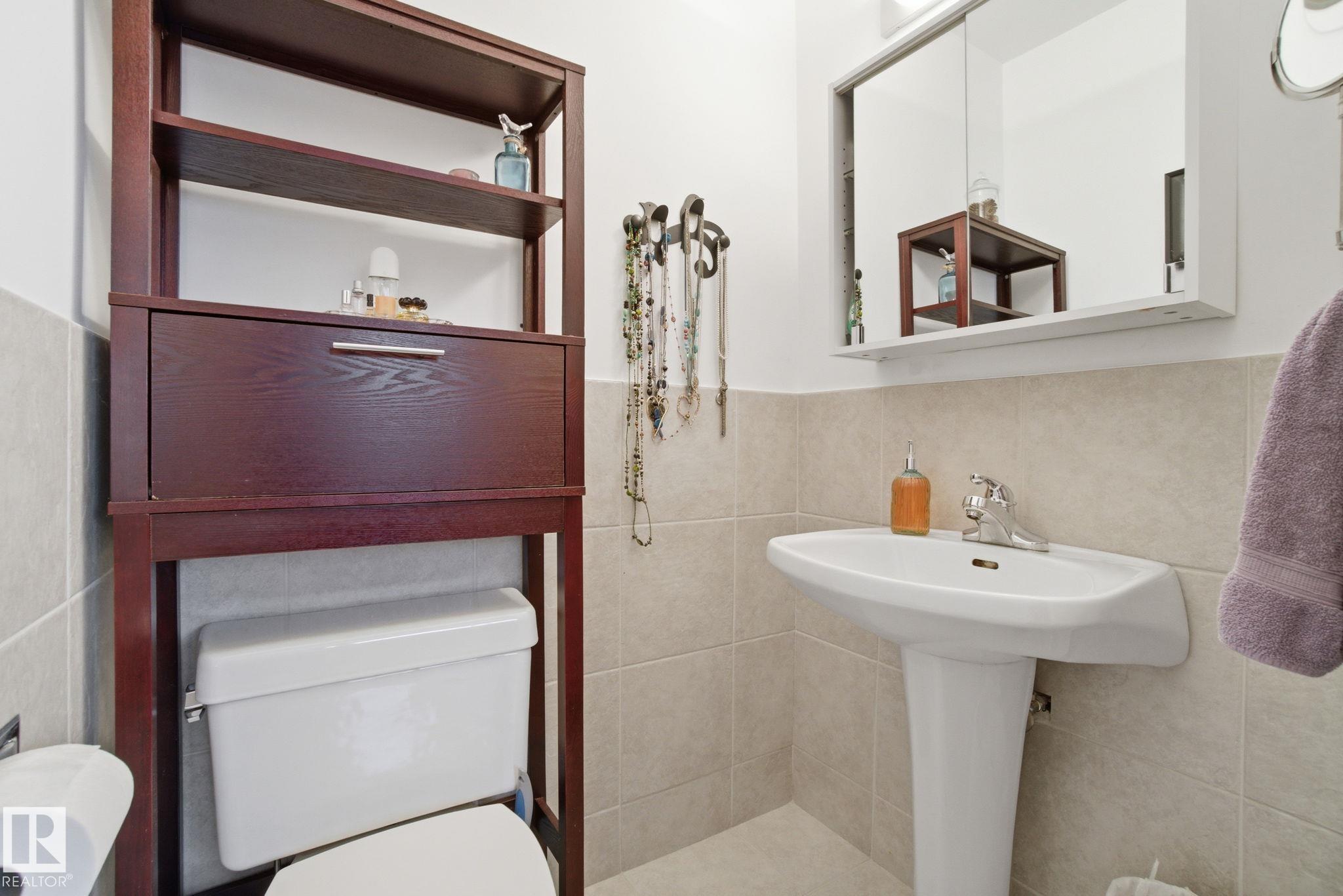 Photo 24 at 4808 122a Street NW, Lansdowne, Edmonton