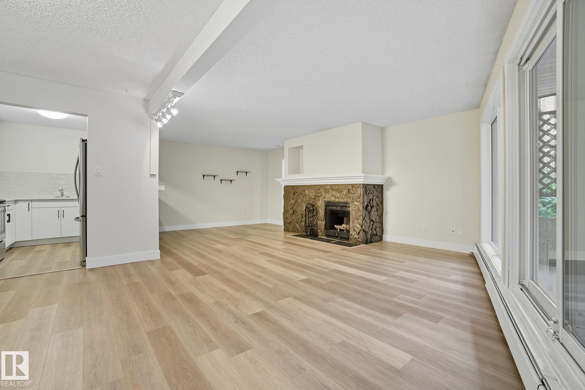 Photo 14 at 6 - 10160 119 Street NW, Wîhkwêntôwin, Edmonton