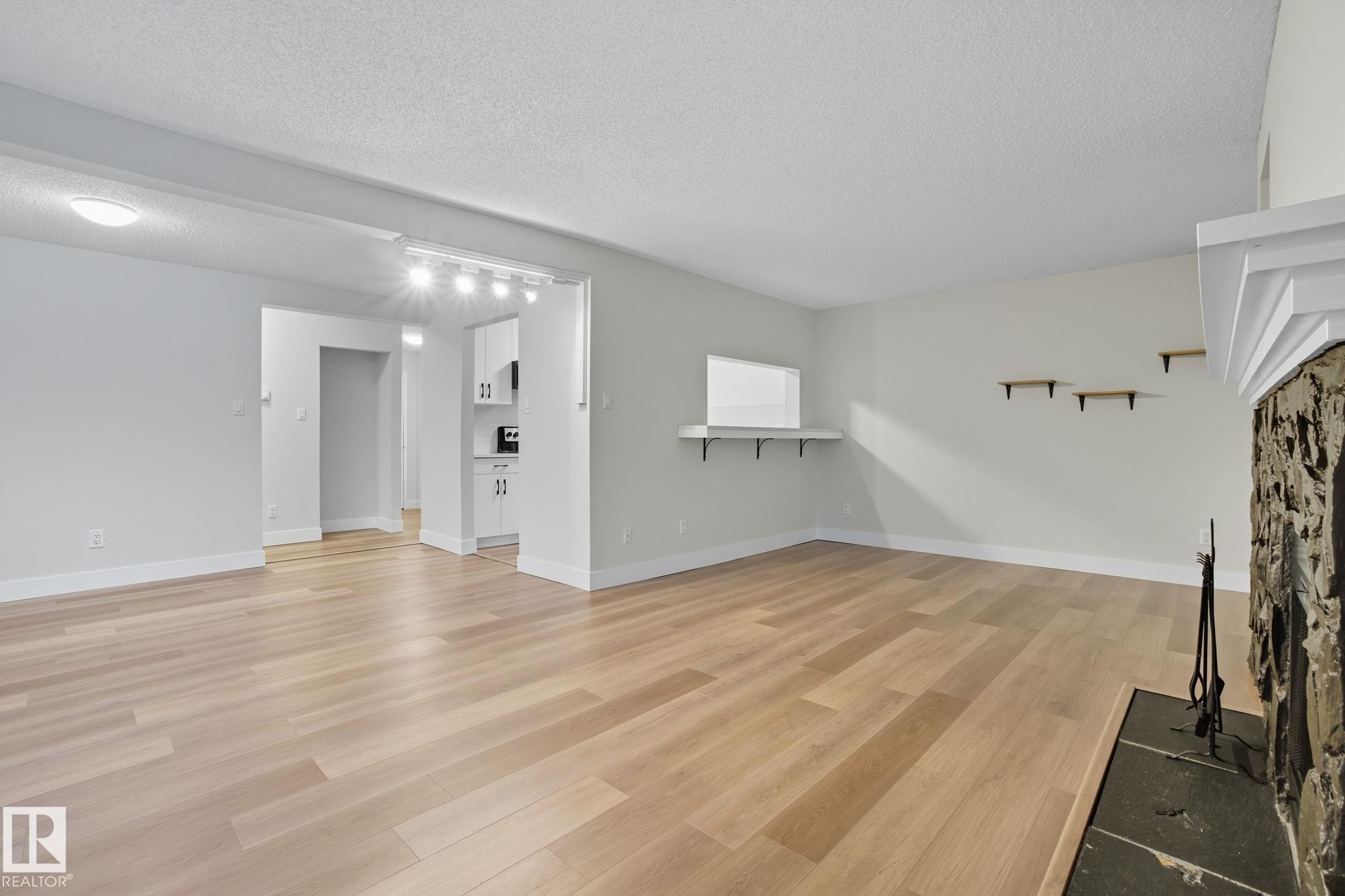 Photo 15 at 6 - 10160 119 Street NW, Wîhkwêntôwin, Edmonton