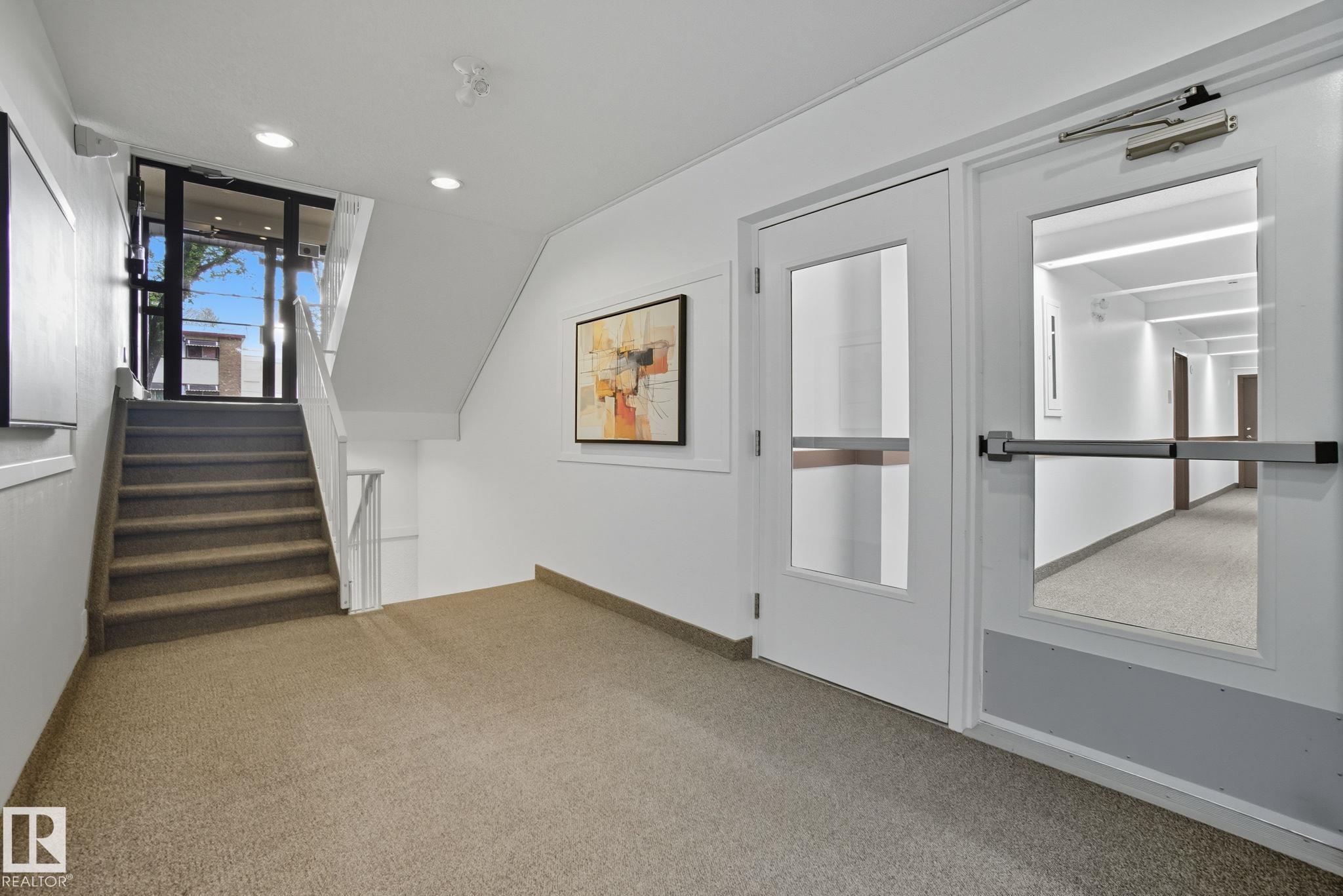 Photo 35 at 6 - 10160 119 Street NW, Wîhkwêntôwin, Edmonton