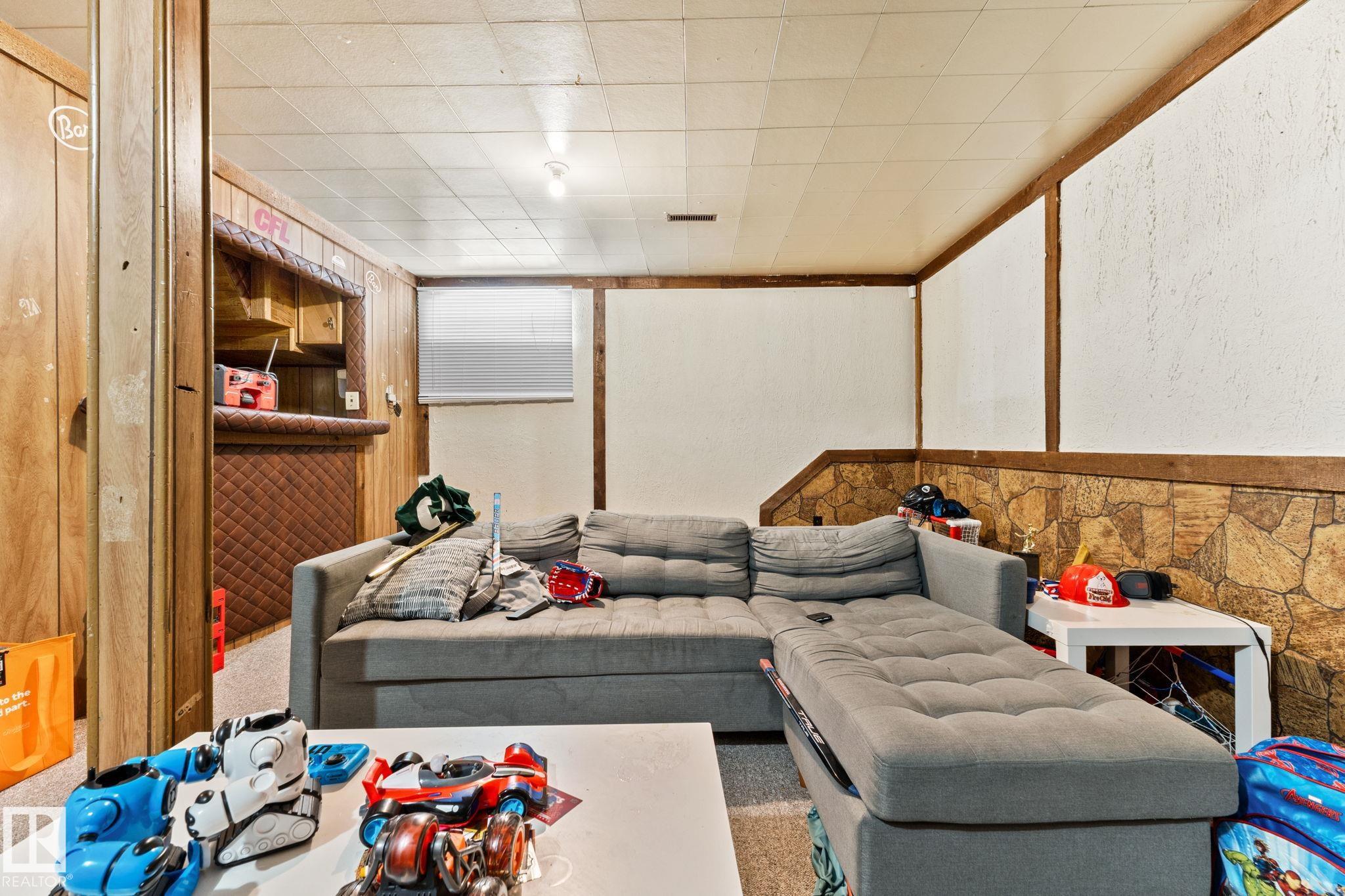 Photo 32 at 9905B 99 Avenue, Sherridon Heights, Fort Saskatchewan