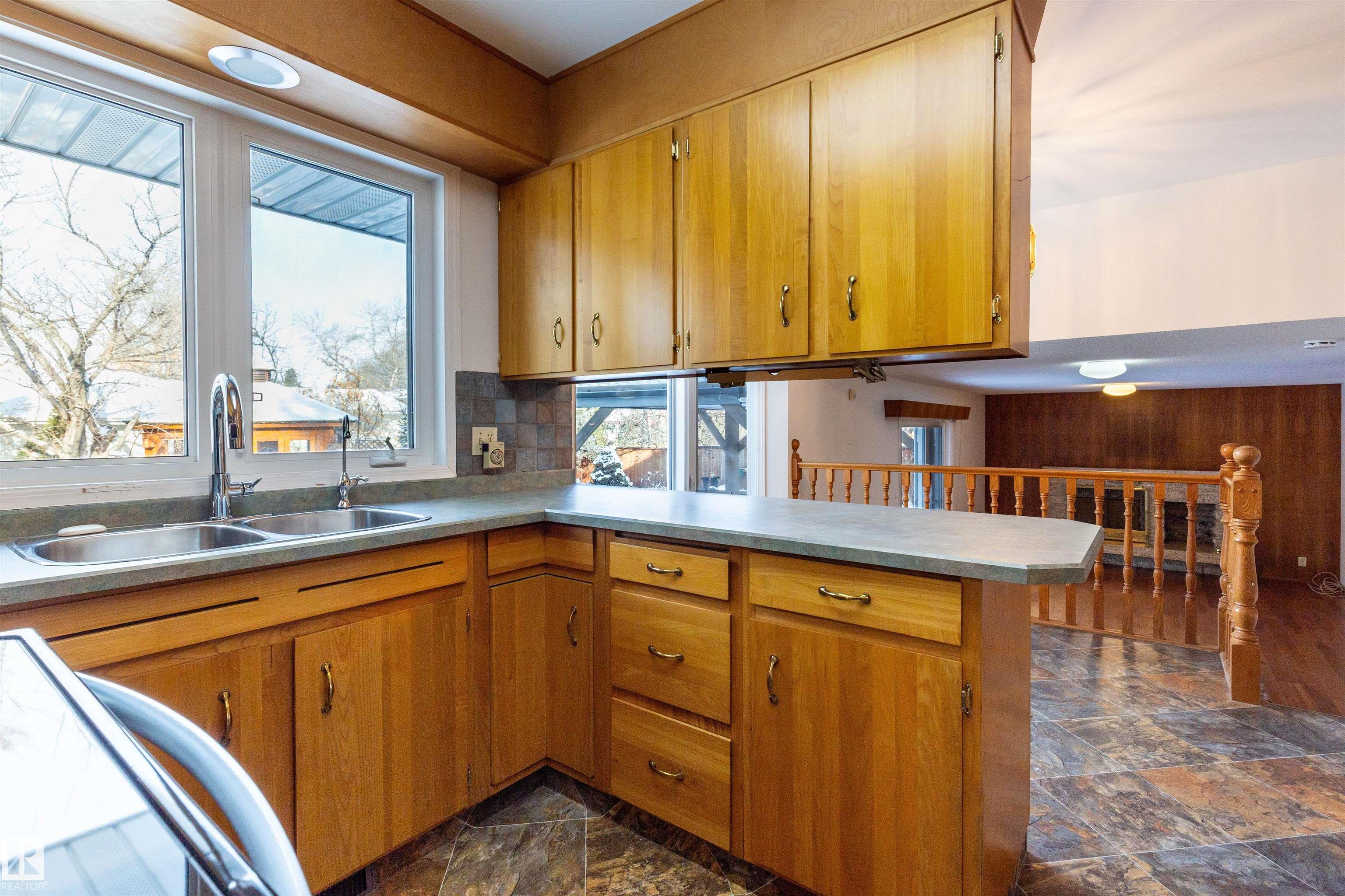 Photo 13 at 7716 157 Street NW, Patricia Heights, Edmonton