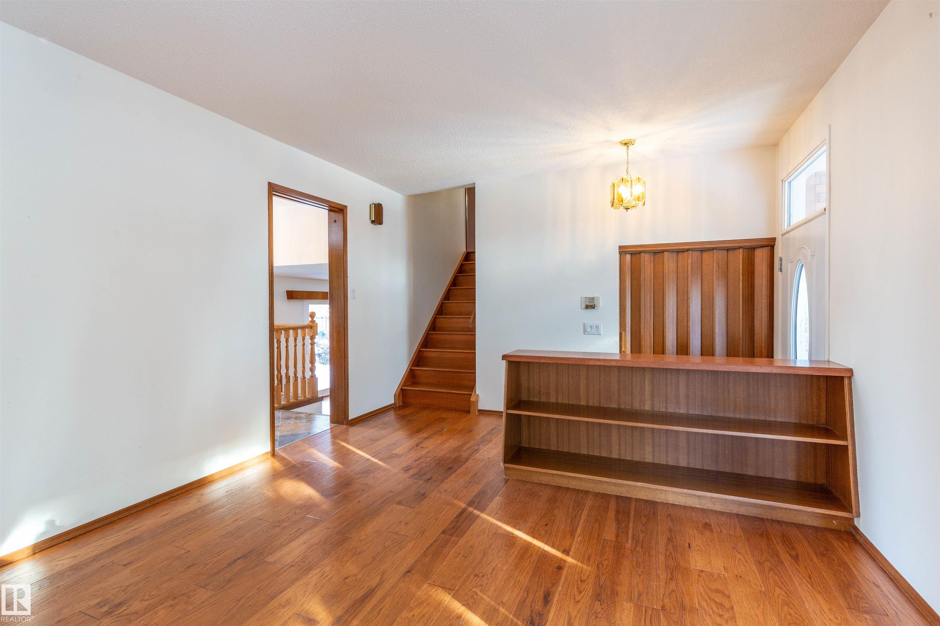 7716 157 Street NW, Patricia Heights, Edmonton