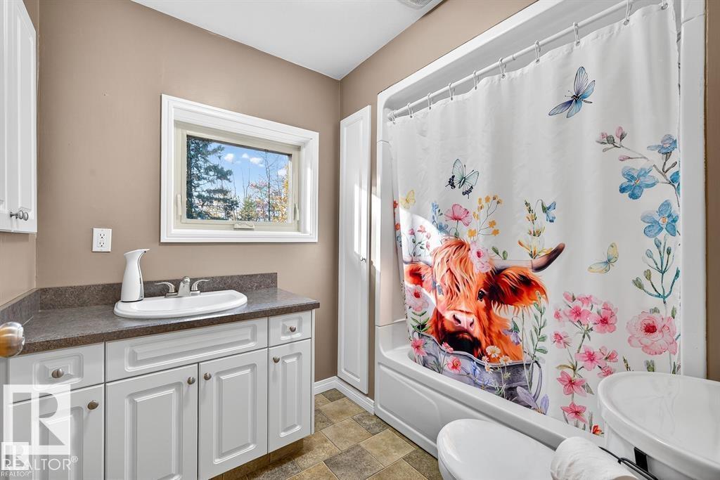 Photo 23 at 4 - 51317 Hghway 60, Spanish Oaks, Rural Parkland County