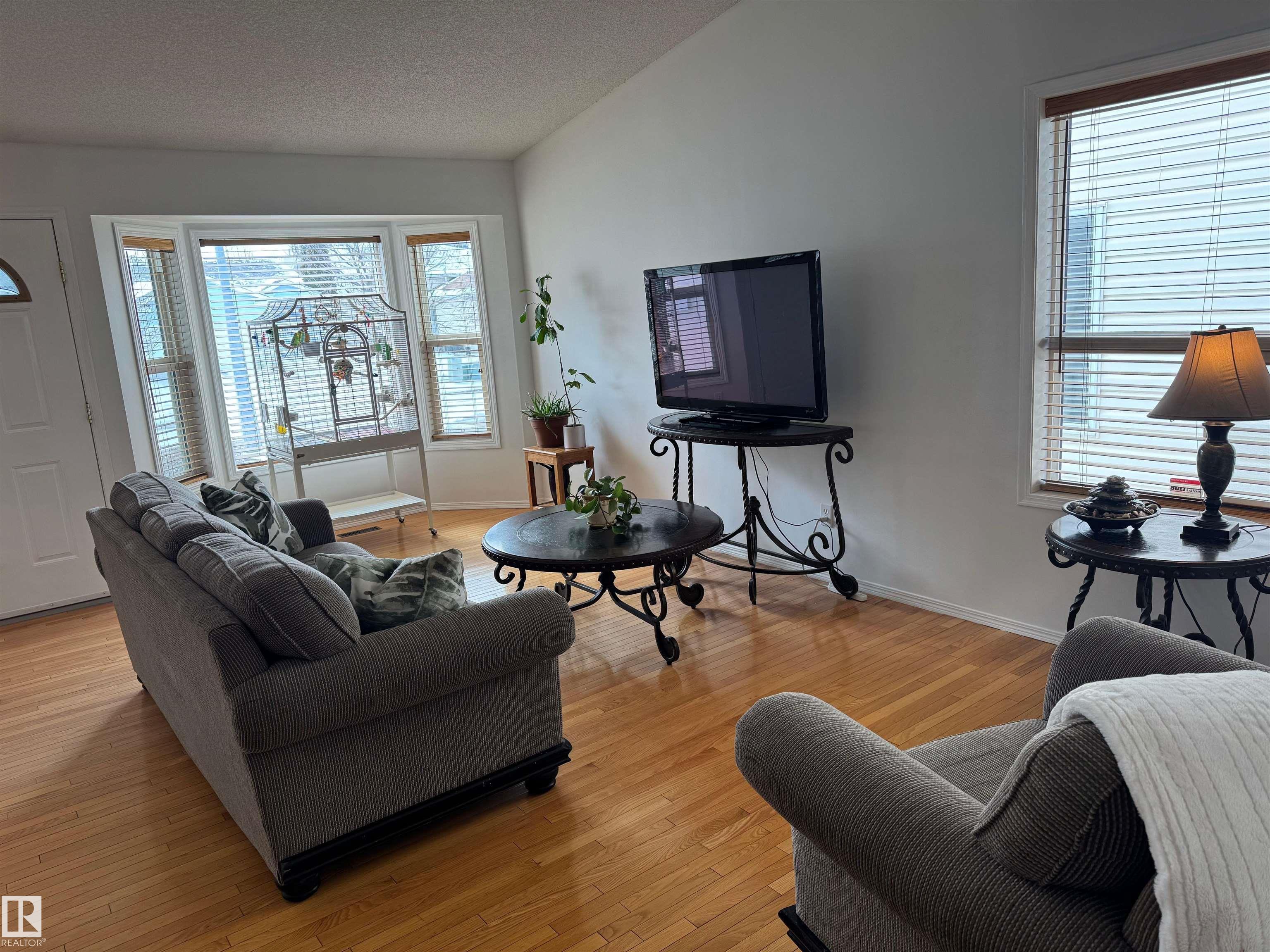 212 Regency Drive, Regency Park, Sherwood Park