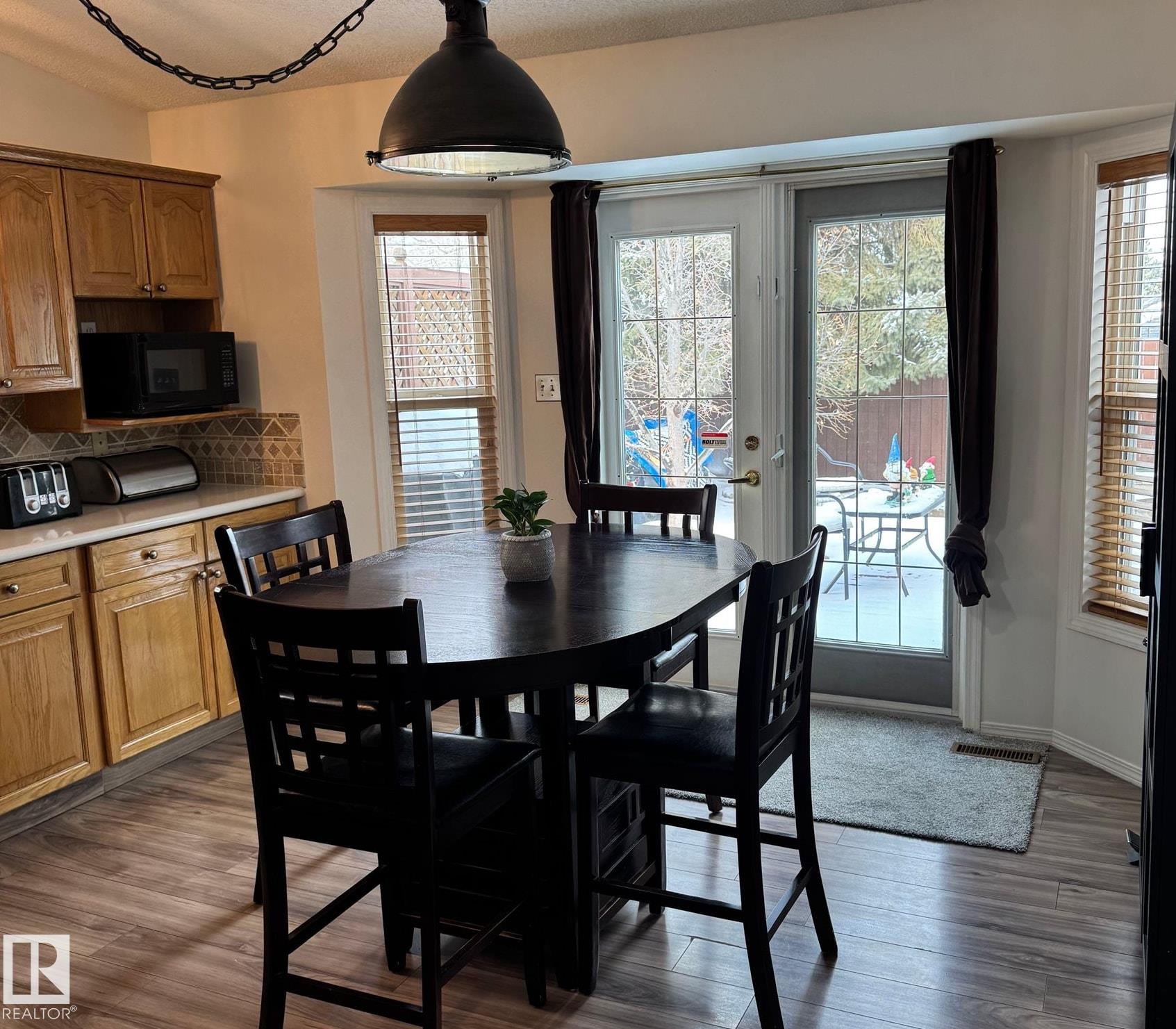 Photo 6 at 212 Regency Drive, Regency Park, Sherwood Park