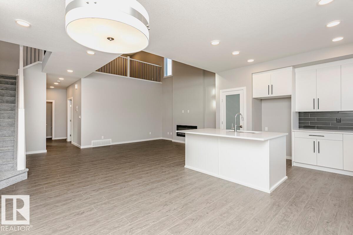 Photo 7 at 332 173 Avenue NW, Marquis, Edmonton