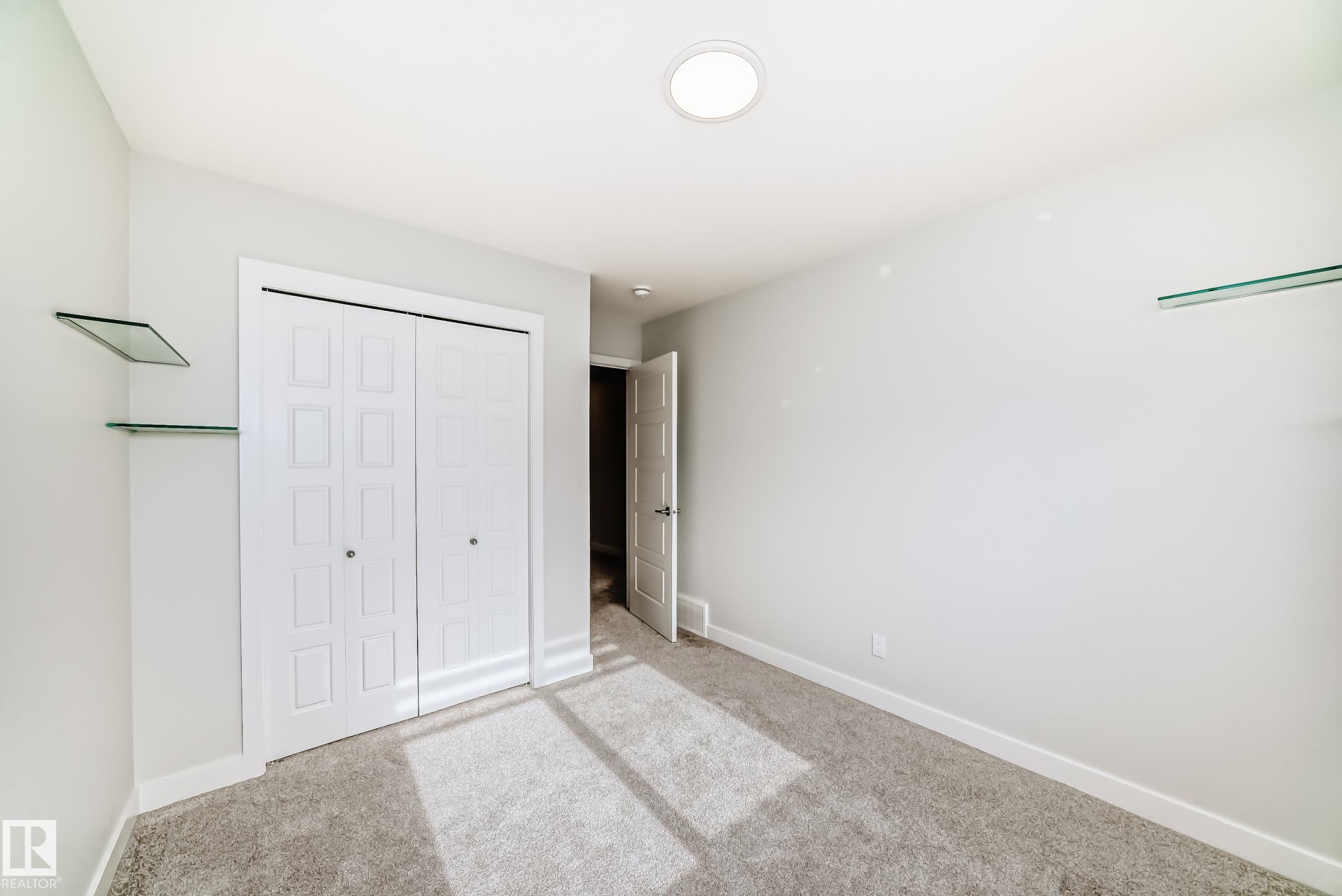 https://zimg.paragon.ice.com/ParagonImages/Property/PM/RAE/225392591/34/0/0/c2bbd1c1a8aba78c5abe9264dc9020d9/1/69b5c5442637c3d66cc6c0245c13668c/225392591-06acc2ad-e6c3-47f6-bf48-1394d571f1b9.JPG