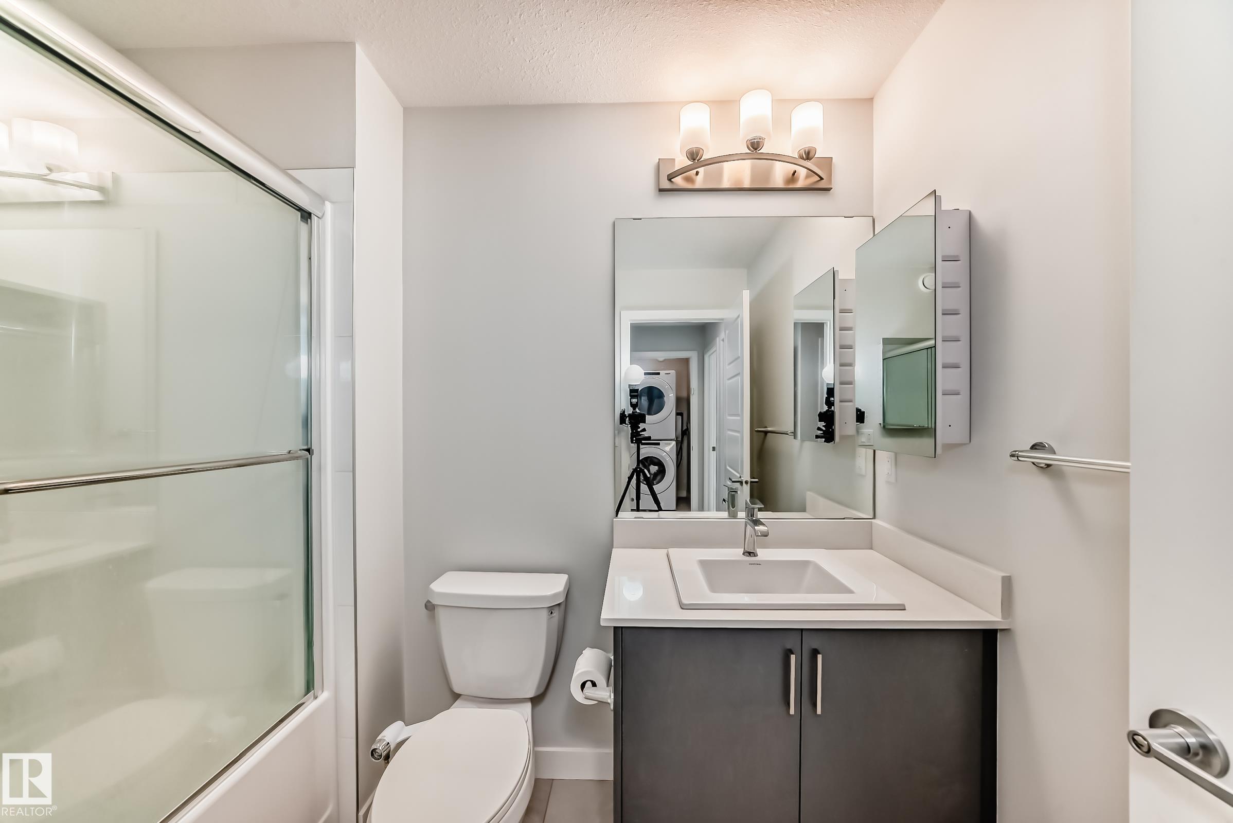 https://zimg.paragon.ice.com/ParagonImages/Property/PM/RAE/225392591/36/0/0/f3b9cc899f1611bc4de1f2319e010b1e/1/69b5c5442637c3d66cc6c0245c13668c/225392591-4eb8d315-8a6d-48f2-bca0-4e30e5e9f301.JPG