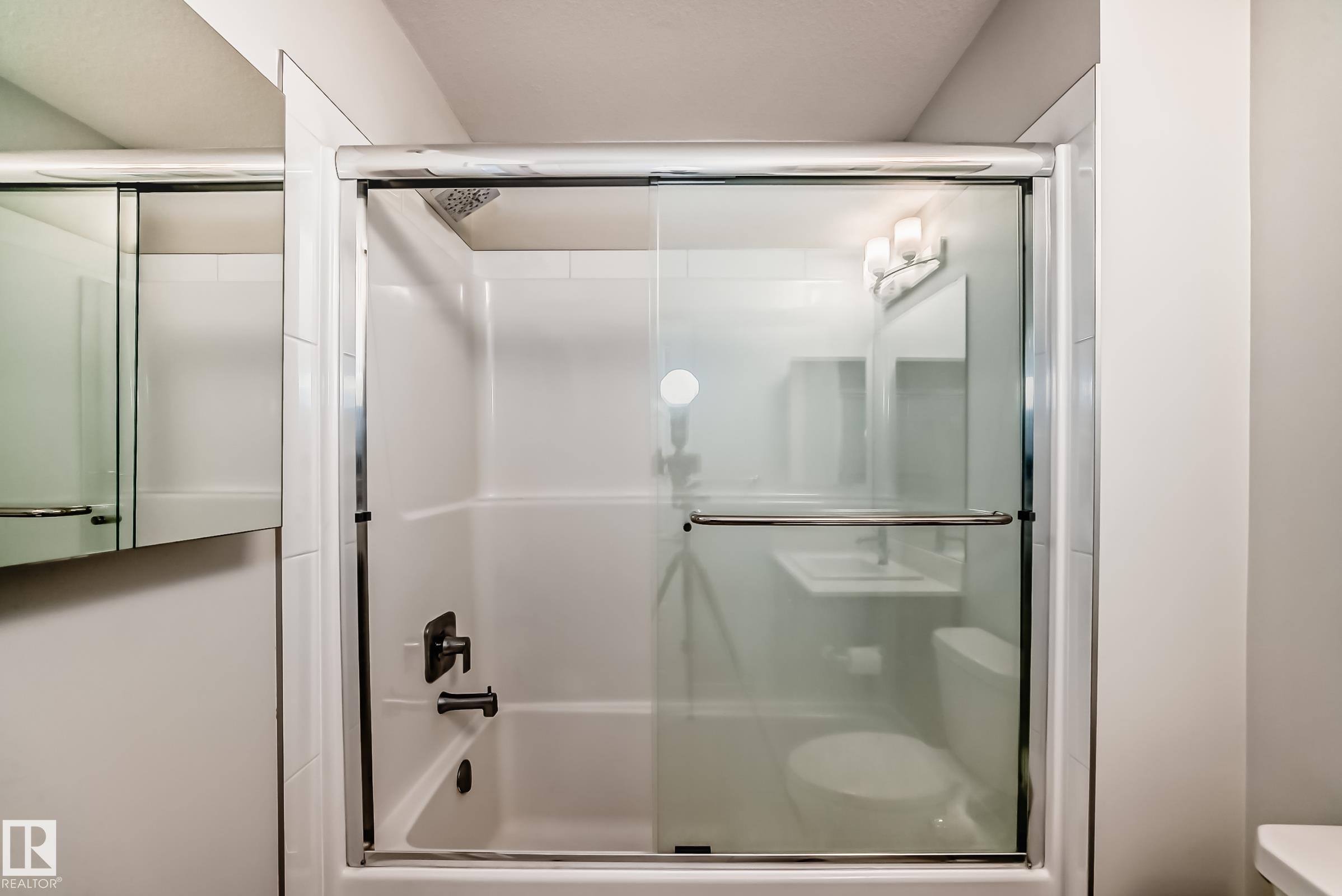 https://zimg.paragon.ice.com/ParagonImages/Property/PM/RAE/225392591/38/0/0/8fea4b6872c7f344aa02f229539924cc/1/69b5c5442637c3d66cc6c0245c13668c/225392591-f3475a6a-0e92-4779-9aad-06be7074f819.JPG