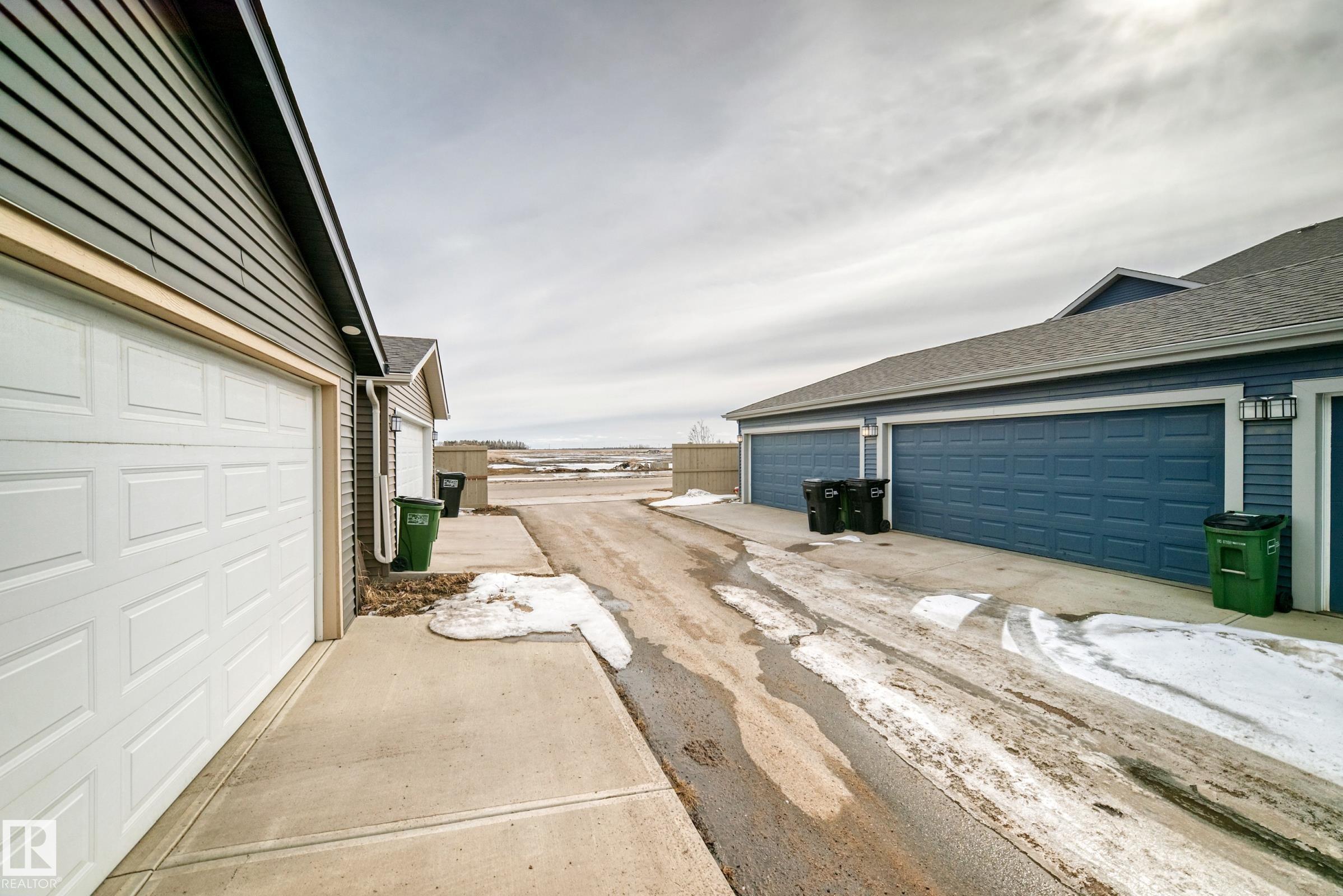 https://zimg.paragon.ice.com/ParagonImages/Property/PM/RAE/225392591/58/0/0/d8582e901229c6d0f1e3bcef72cbbe70/1/69b5c5442637c3d66cc6c0245c13668c/225392591-5d8da34b-24d2-4431-b3dc-94f7d7072232.JPG