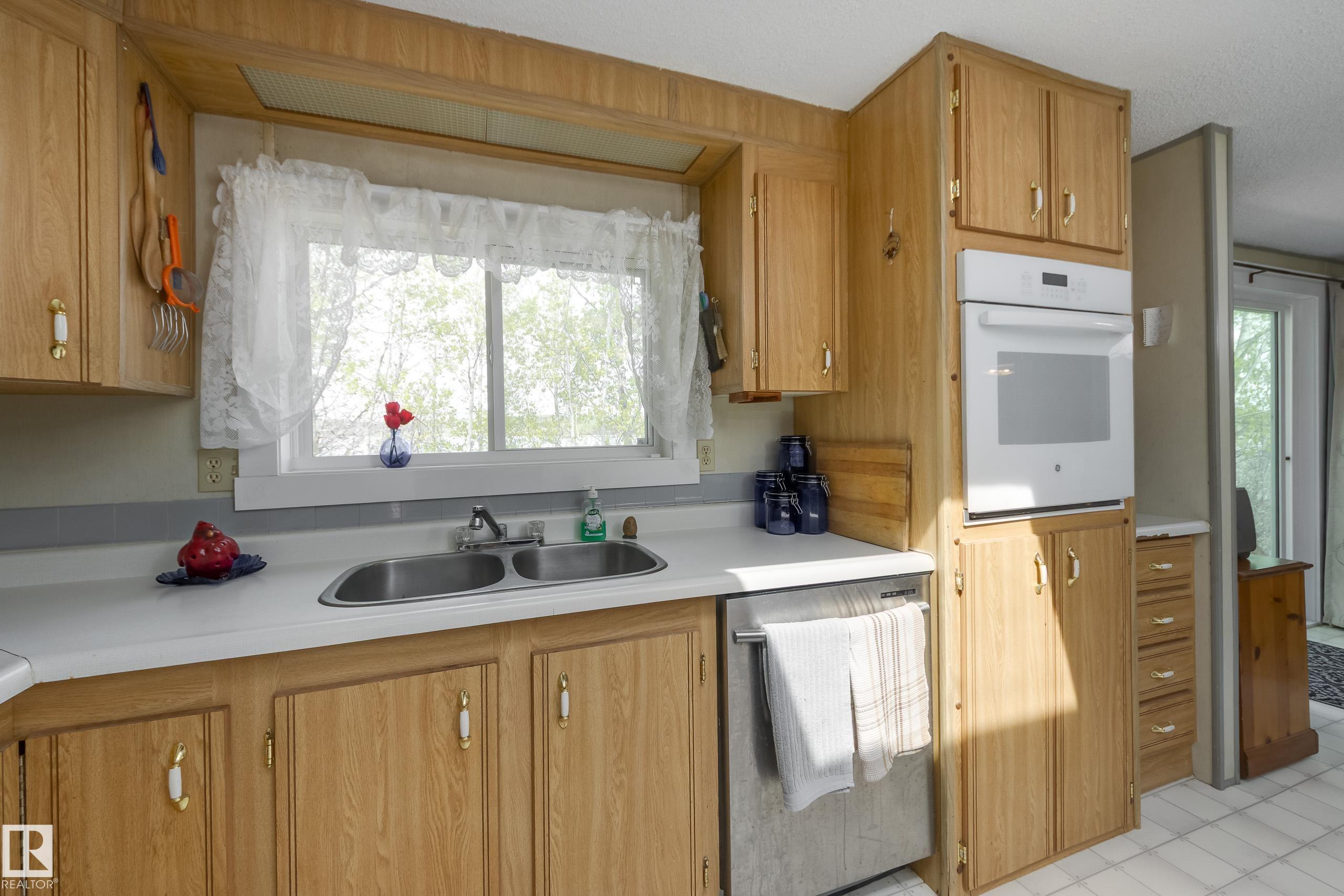 Photo 27 at 55418 Range Road 70, None, Rural Lac Ste. Anne County