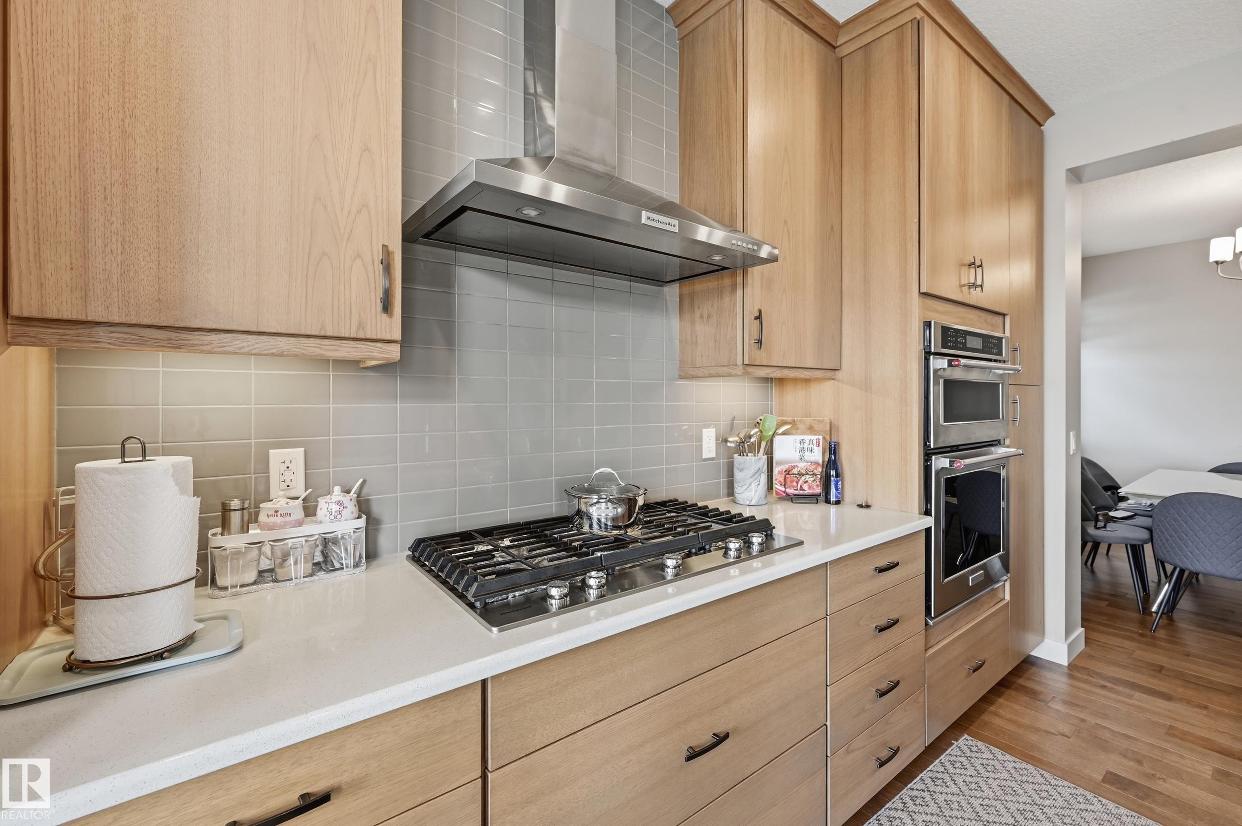 Photo 11 at 2604 202 Street NW, The Uplands, Edmonton