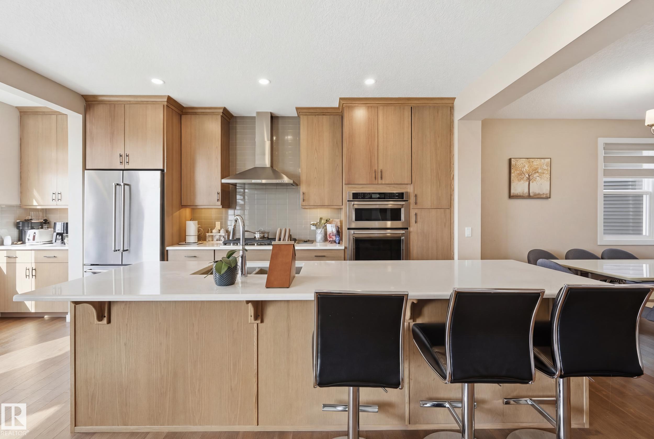 Photo 9 at 2604 202 Street NW, The Uplands, Edmonton