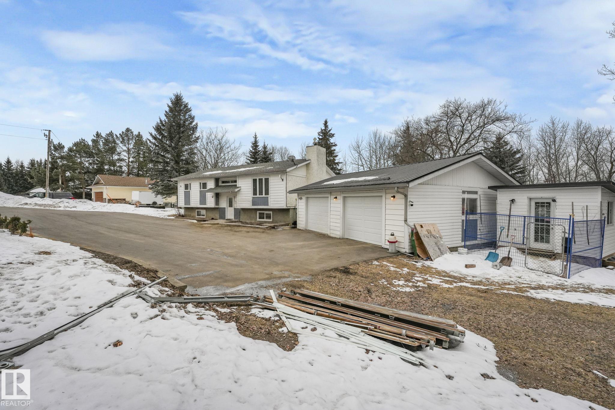Photo 7 at 24 - 2022 Parkland Drive, Marrakesh Properties, Rural Parkland County