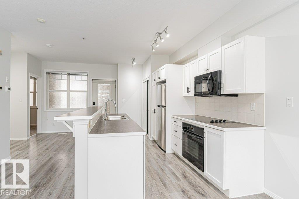 Photo 17 at 211 - 9828 112 Street NW, Wîhkwêntôwin, Edmonton