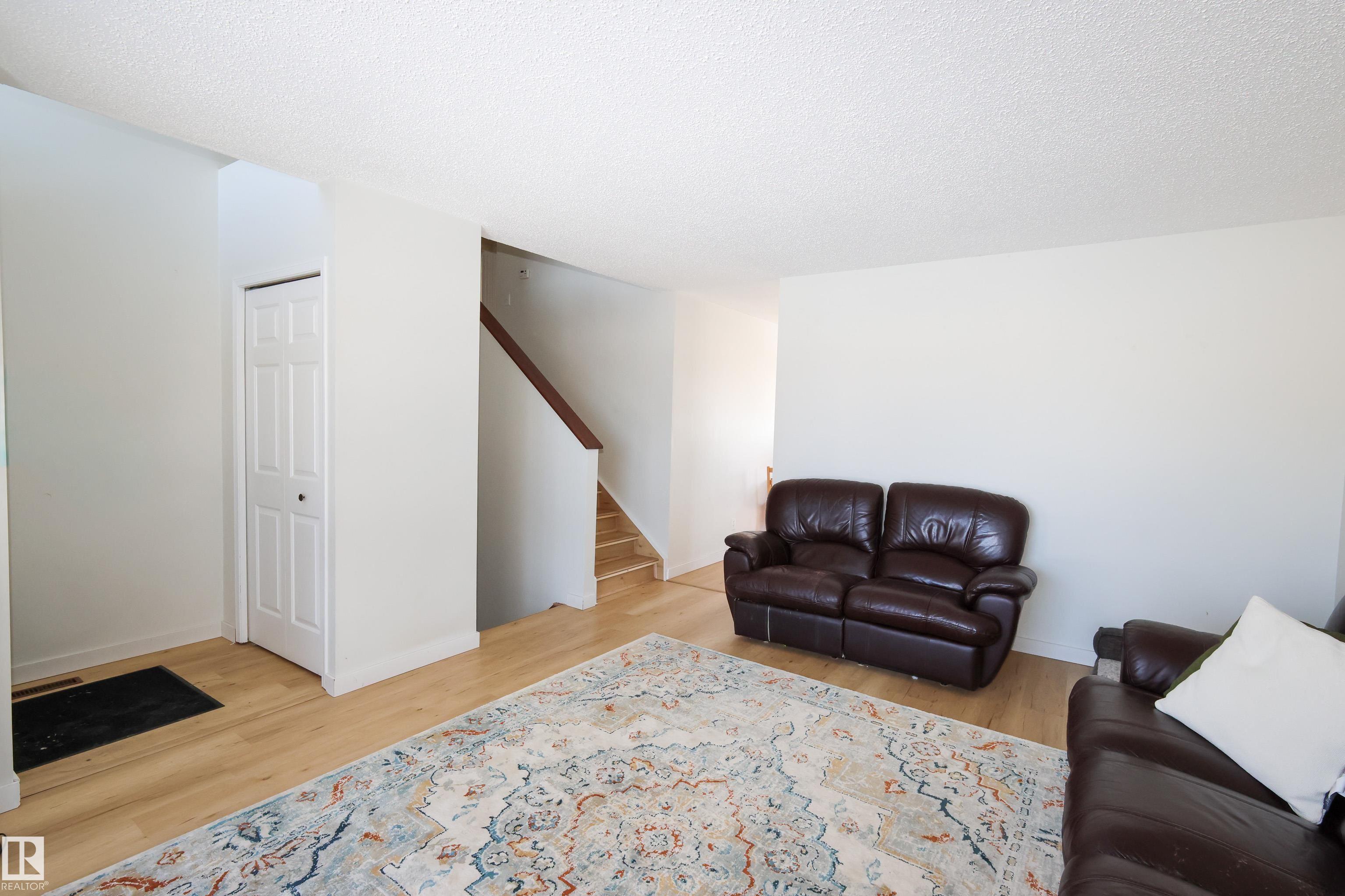 8703 102 Avenue, Morinville